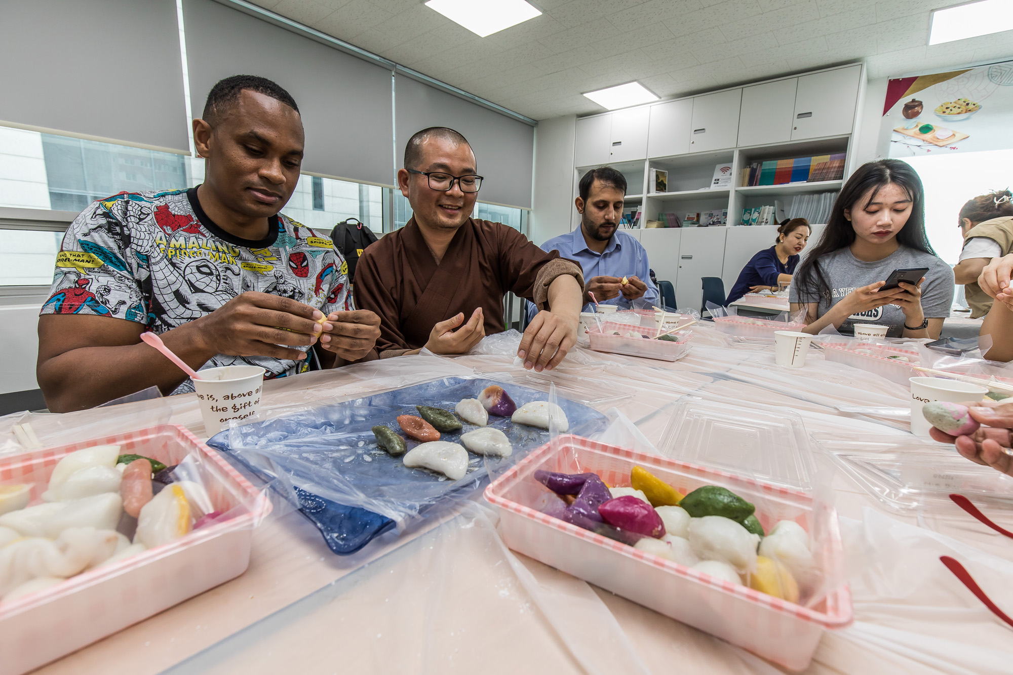 명절;추석;한가위;한가위송편;엔데믹;엔데믹추석;인천외국인종합지원센터;외국인한가위명절음식만들기;명절음식만들기체험프로그램