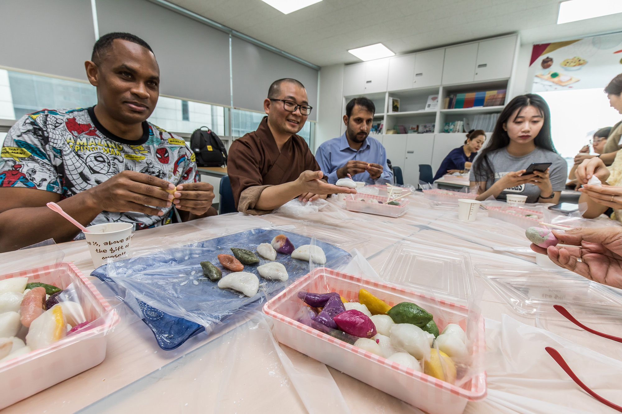 명절;추석;한가위;한가위송편;엔데믹;엔데믹추석;인천외국인종합지원센터;외국인한가위명절음식만들기;명절음식만들기체험프로그램