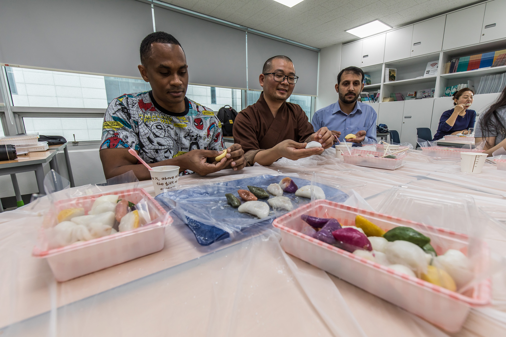 명절;추석;한가위;한가위송편;엔데믹;엔데믹추석;인천외국인종합지원센터;외국인한가위명절음식만들기;명절음식만들기체험프로그램