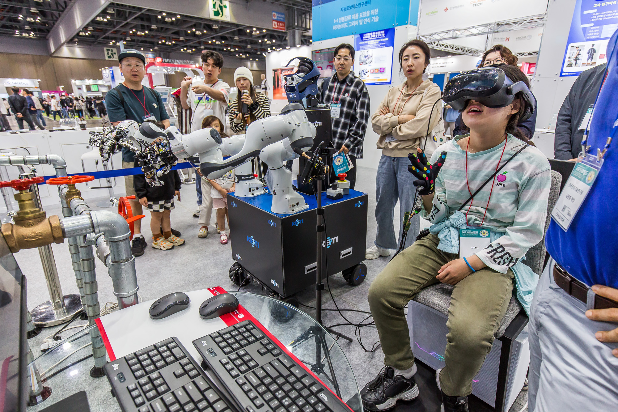 경제;행사;IT;과학;정보통신;로봇;robot;로보월드;무인로봇;산업용로봇;로봇산업;국제로봇산업대전;킨텍스