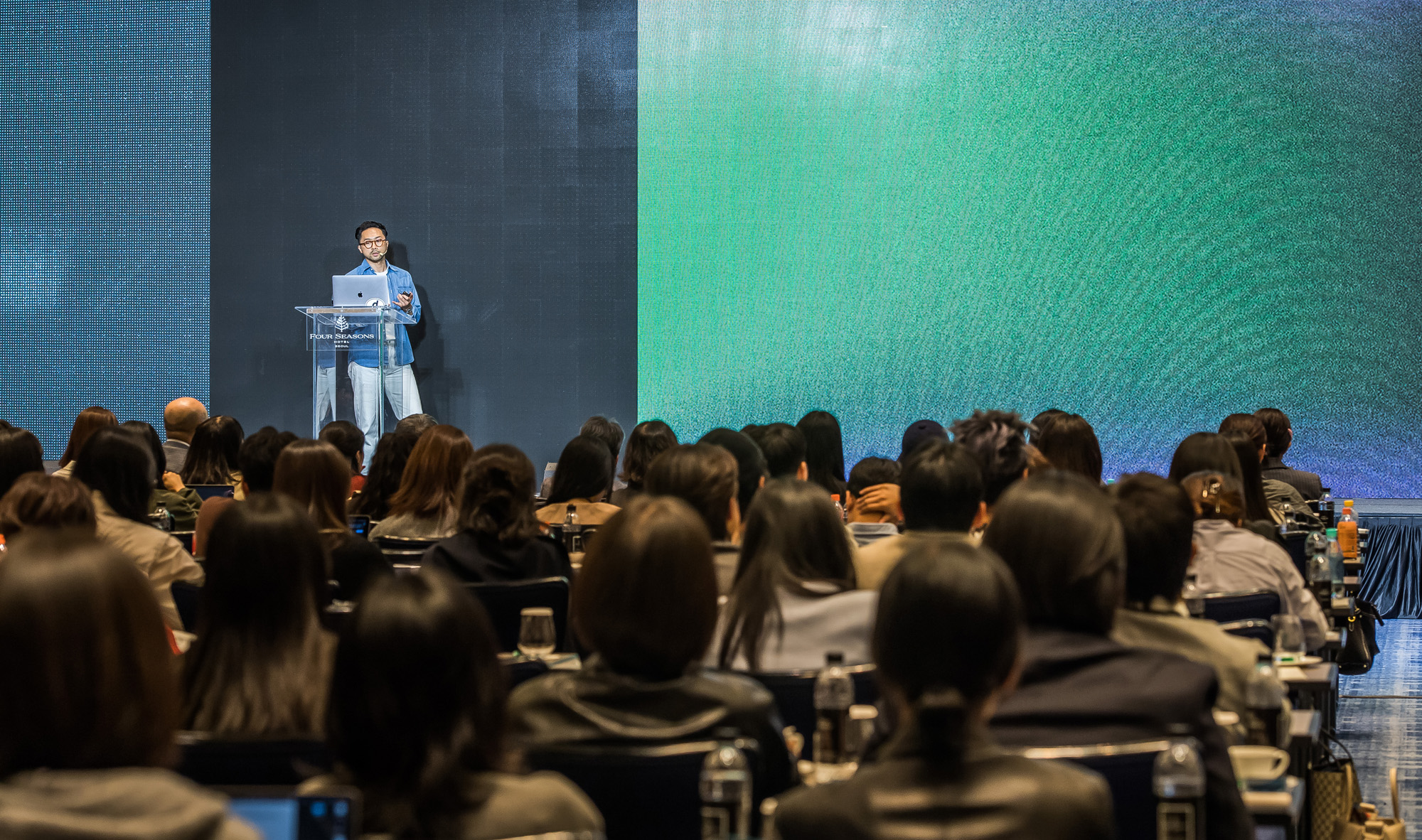 경제;행사;비즈한국;브랜드비즈;브랜드비즈컨퍼런스;브랜드비즈2023;AI시대브랜드디자인