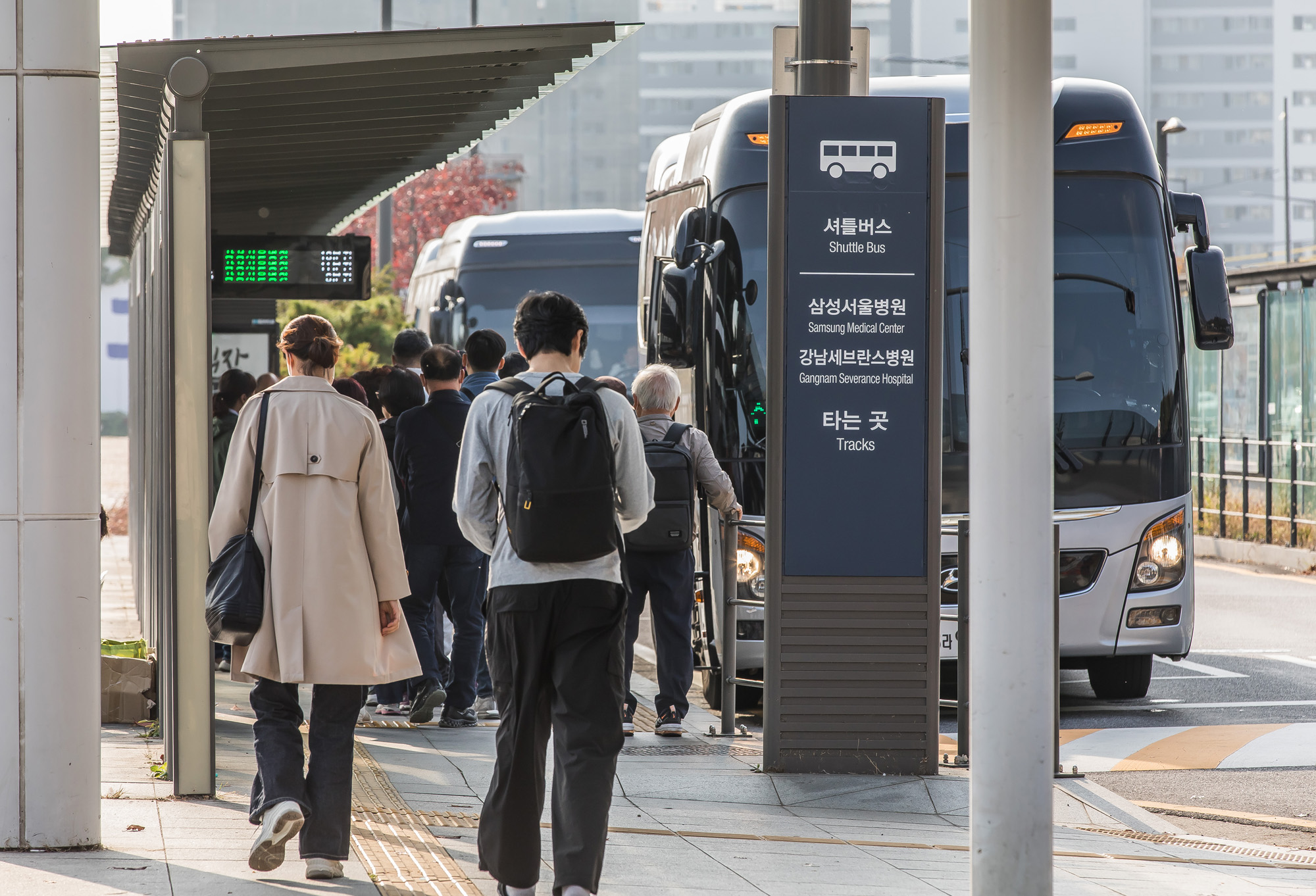 사회;세태;건강;의학;의료;대형종합병원;수서역버스정류장;병원셔틀버스;종합병원진료;종합병원서울상경