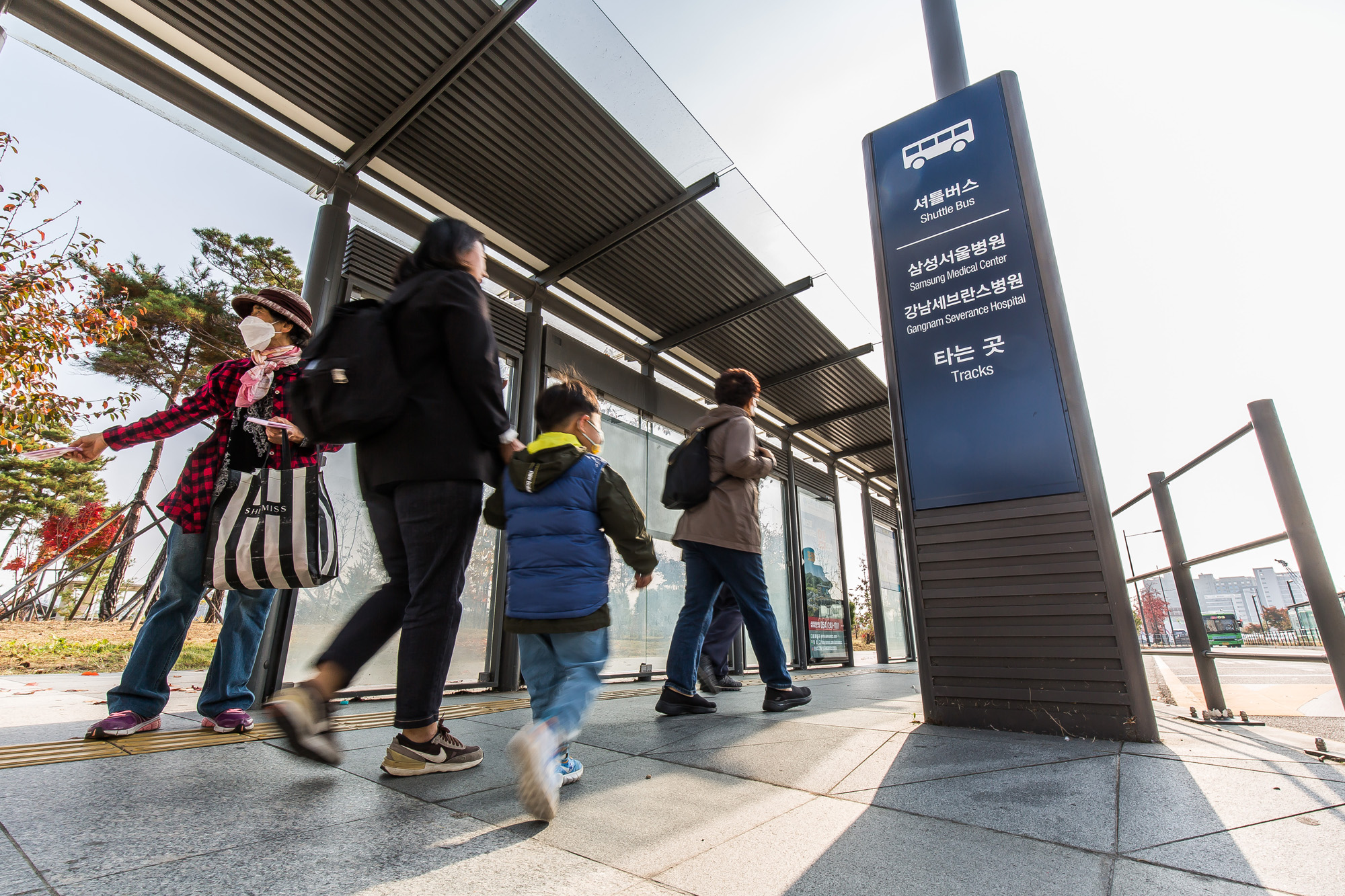 사회;세태;건강;의학;의료;대형종합병원;수서역버스정류장;병원셔틀버스;종합병원진료;종합병원서울상경