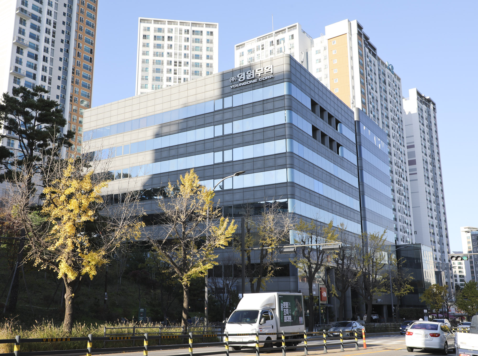 영원무역;영원무역본사;노스페이스;성래은부회장;YMSA;아웃도어