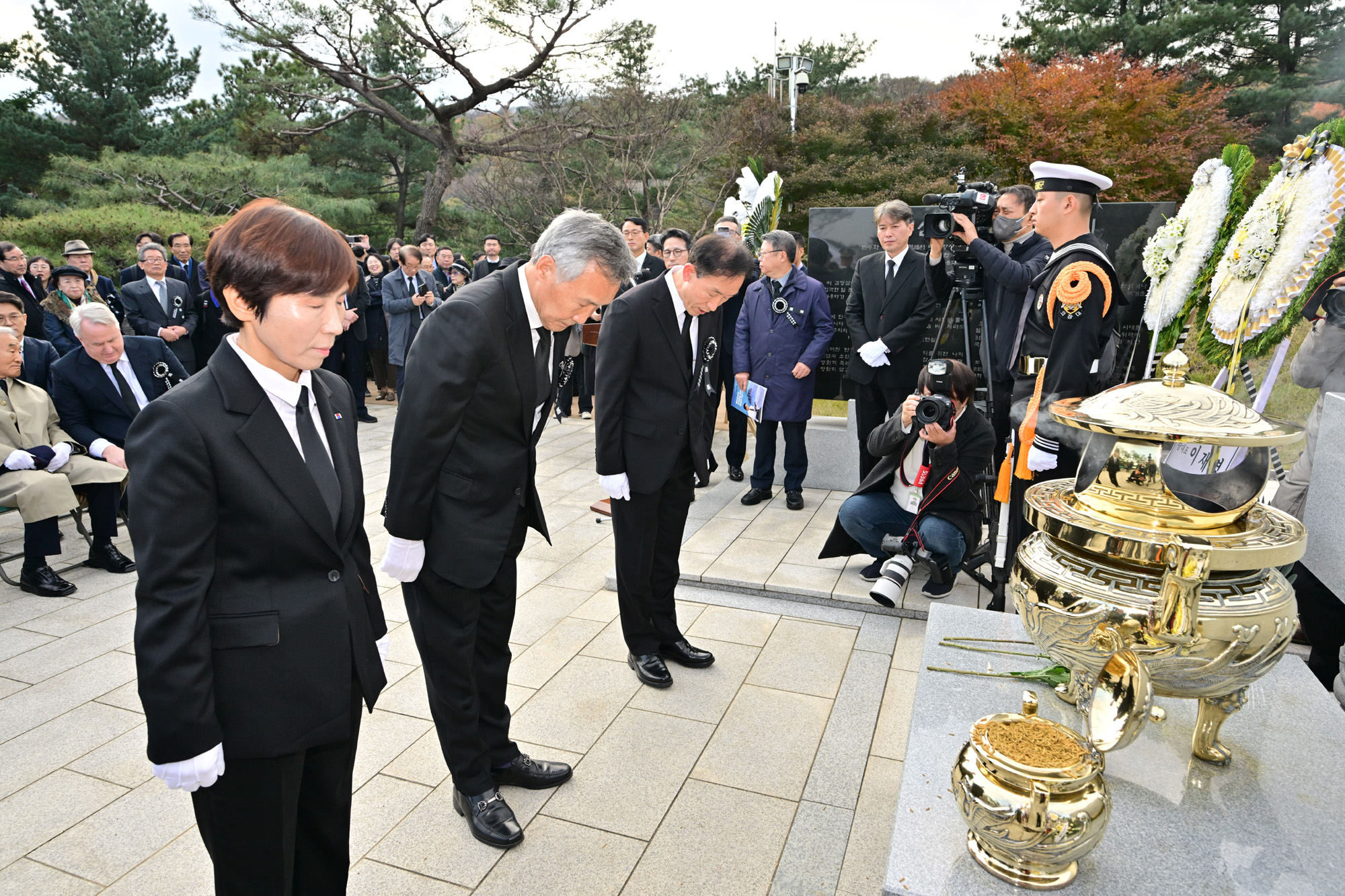정치;김영삼대통령8주기추모식;국립서울현충원;김영삼대통령묘역;김현철