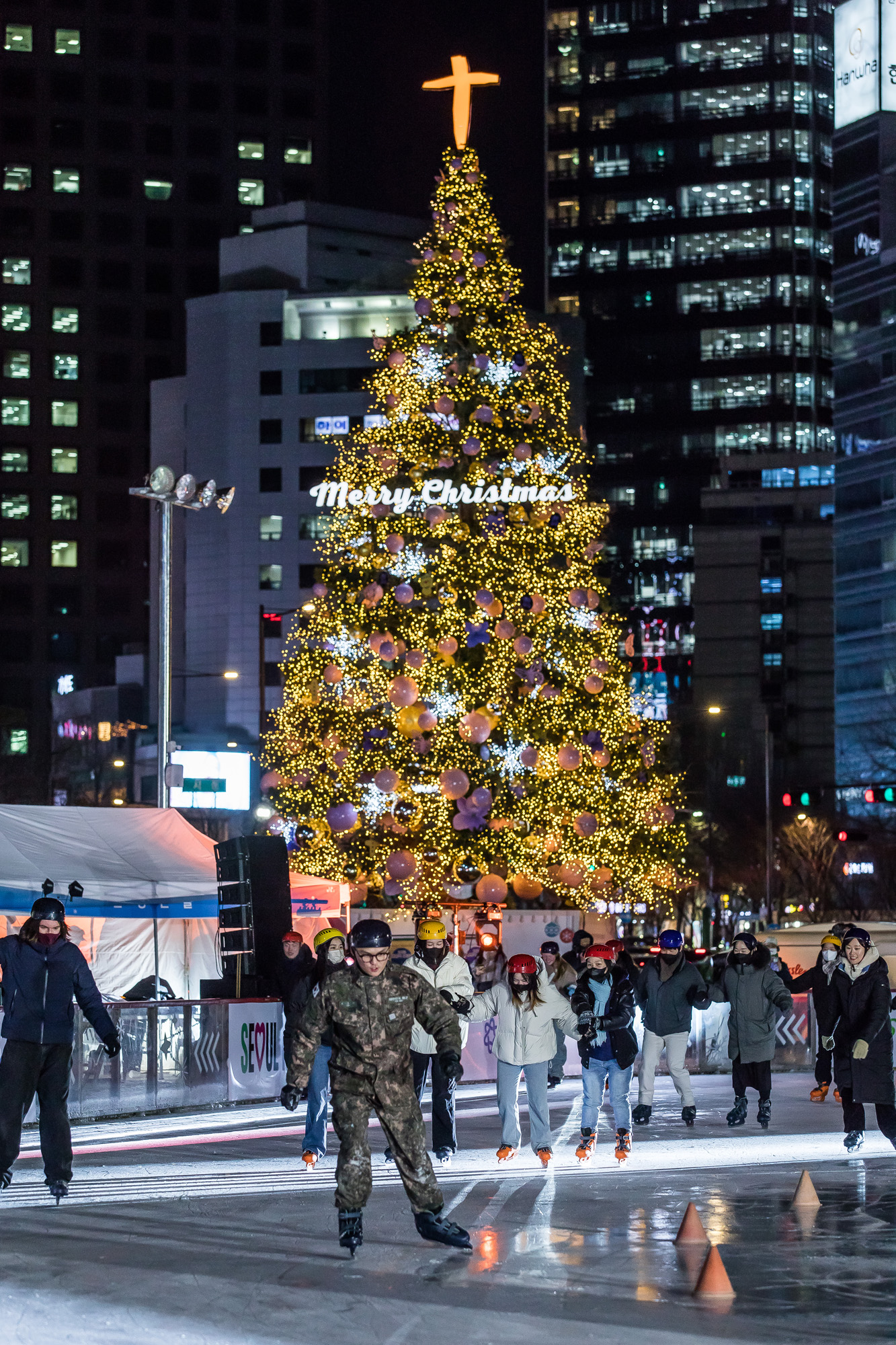 사회;겨울;계절;스케이트장;서울광장스케이트장개장;시청광장스케이트장