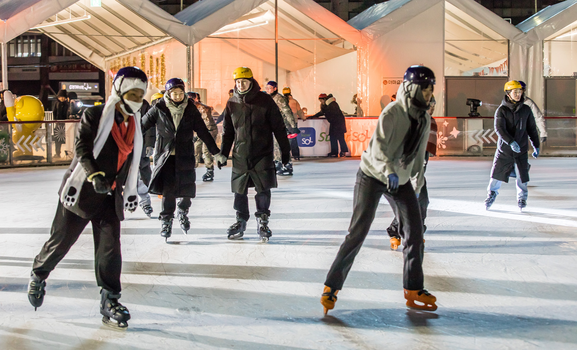 사회;겨울;계절;스케이트장;서울광장스케이트장개장;시청광장스케이트장