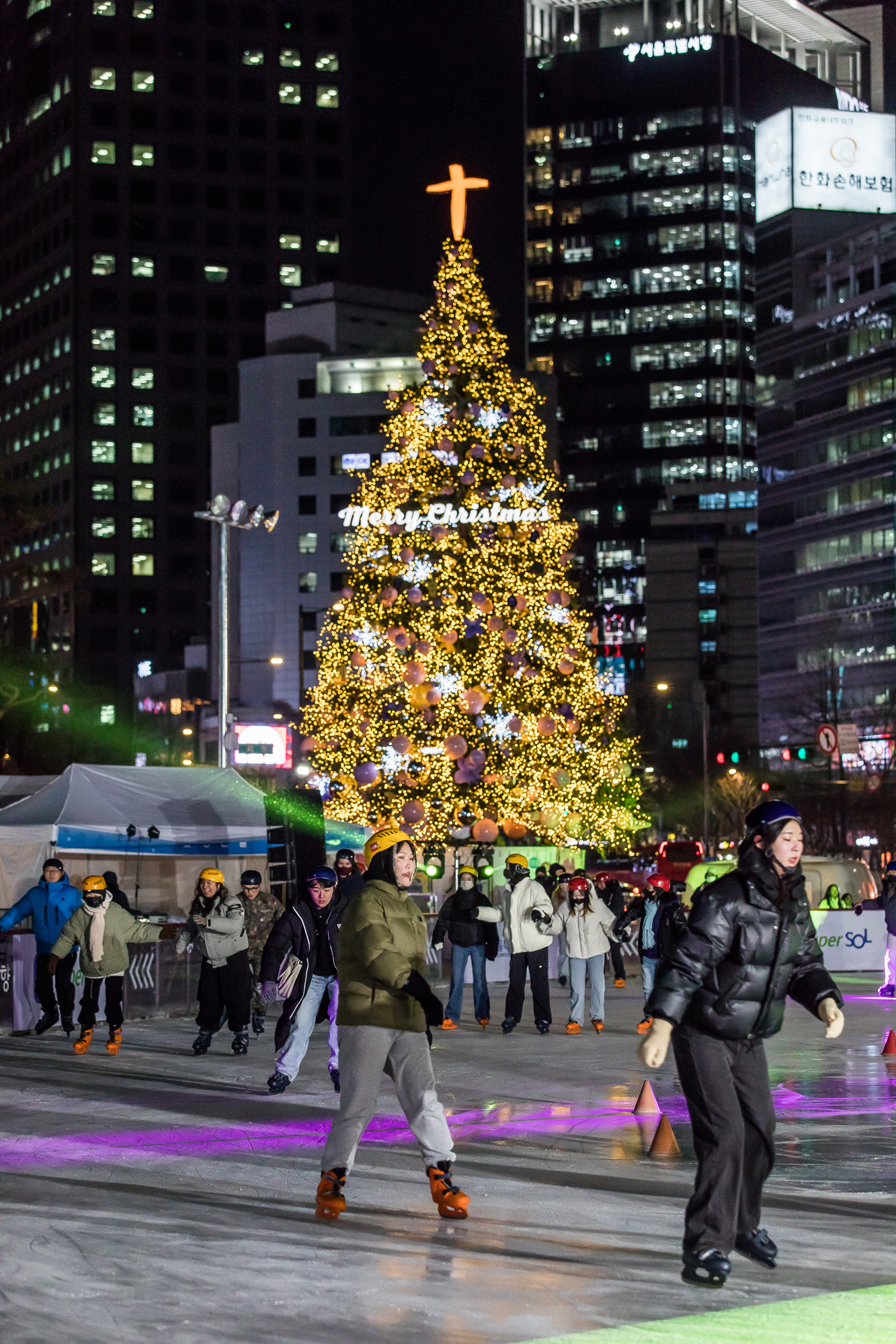 사회;겨울;계절;스케이트장;서울광장스케이트장개장;시청광장스케이트장