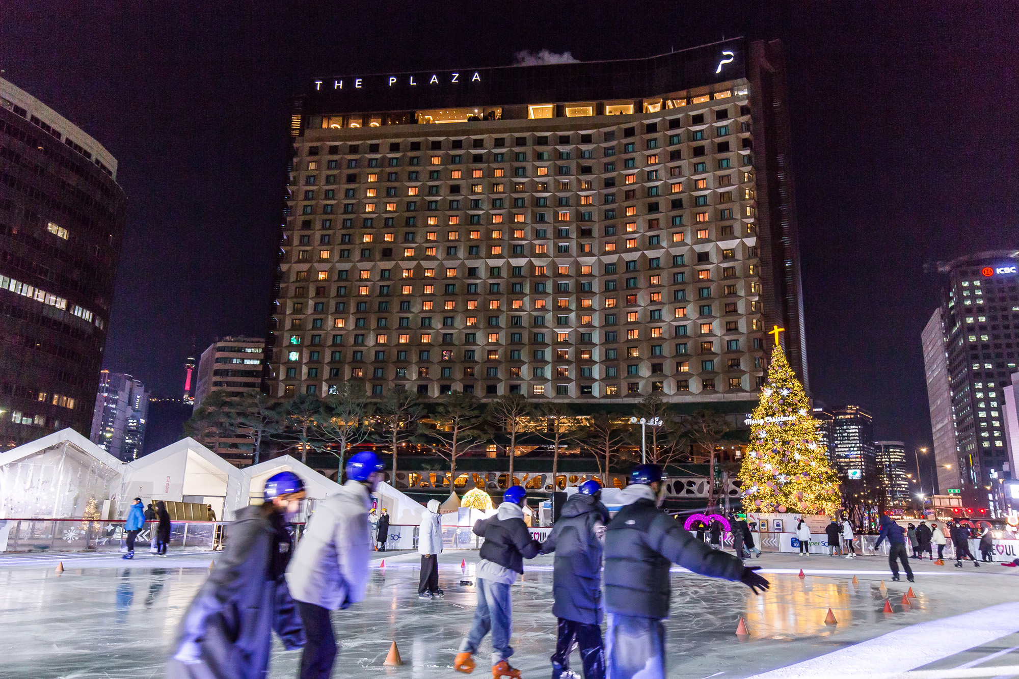 사회;겨울;계절;스케이트장;서울광장스케이트장개장;시청광장스케이트장