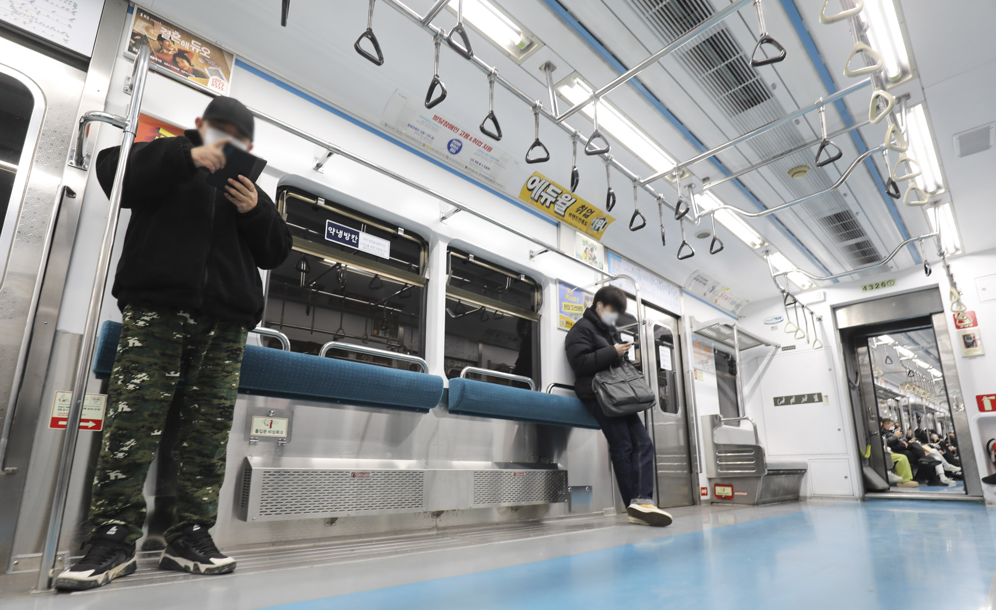 의자없는칸;지하철;지하철4호선;출근길;대중교통;혼잡도완화;서울지하철공사