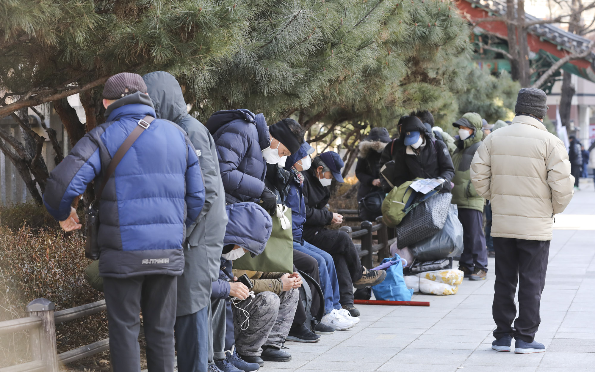 무료급식소;노인탑골공원;노인종로;종로무료급식소;한파노인;노인점심