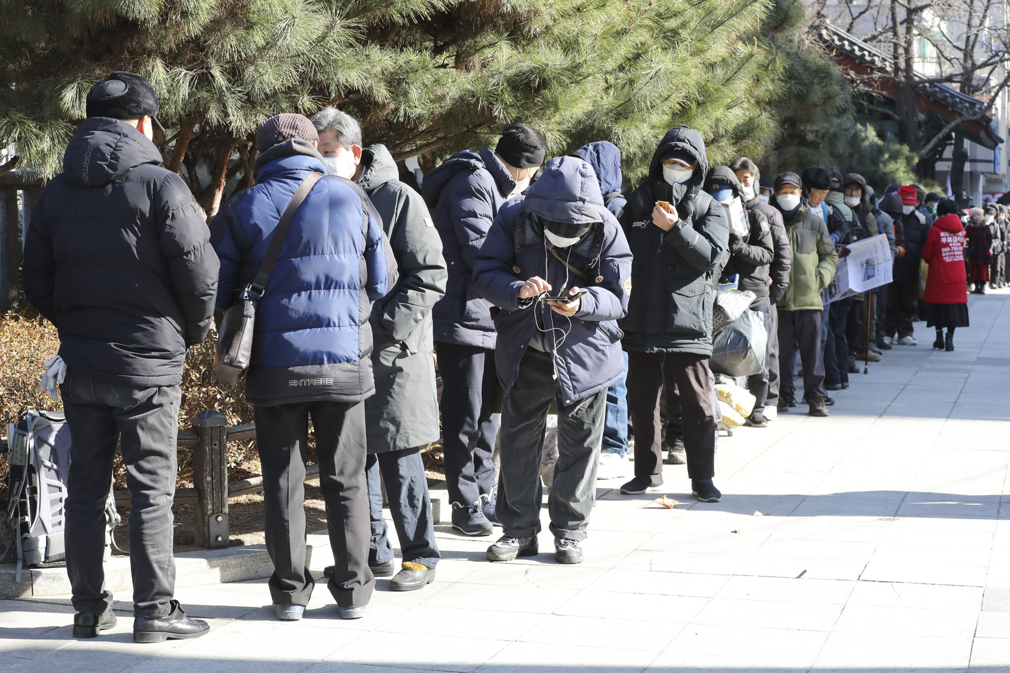 무료급식소;노인탑골공원;노인종로;종로무료급식소;한파노인;노인점심