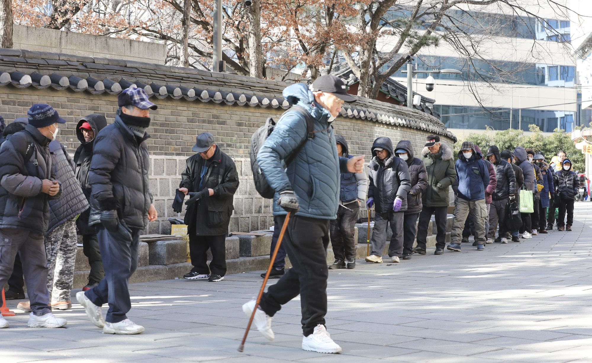 무료급식소;노인탑골공원;노인종로;종로무료급식소;한파노인;노인점심