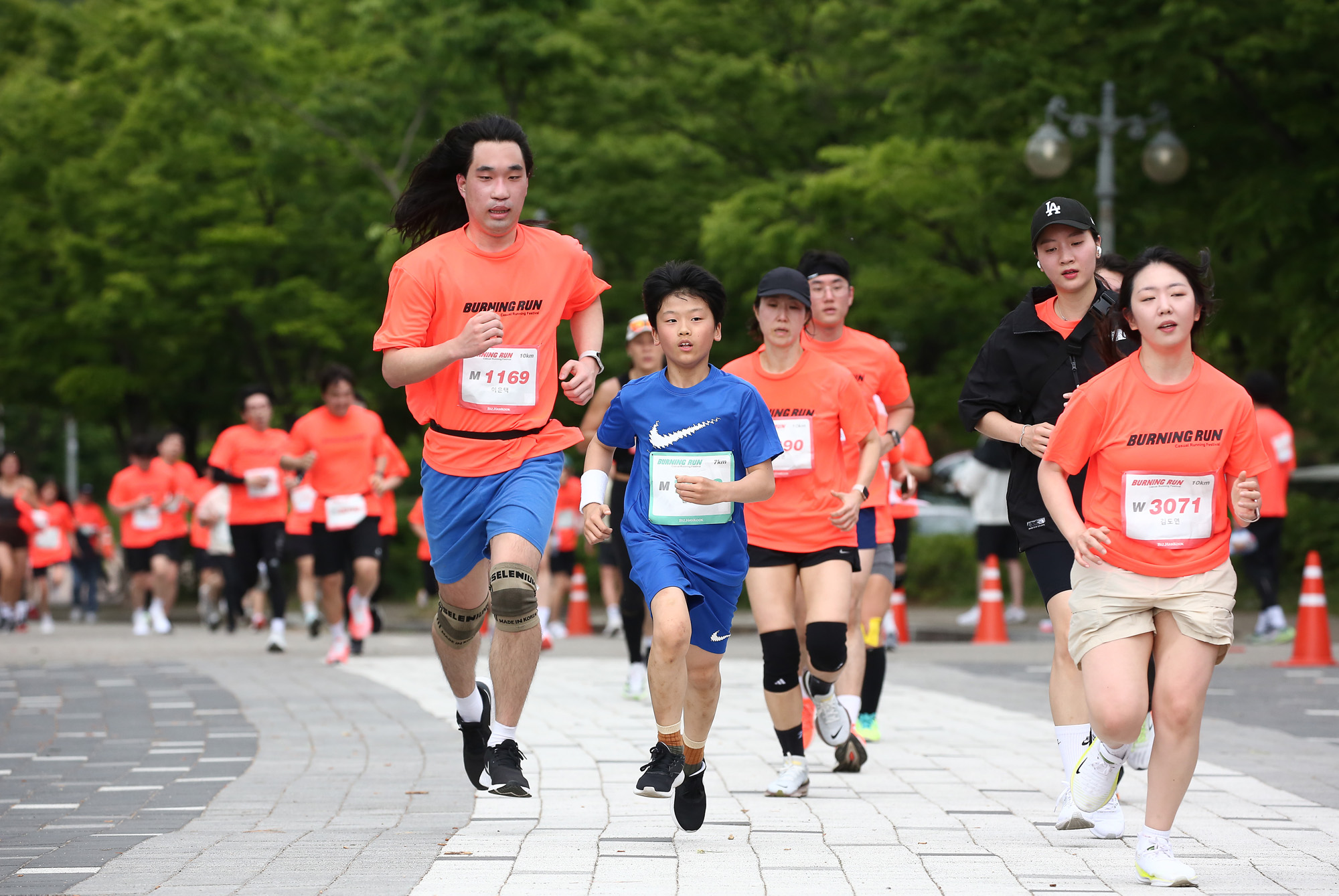 비즈한국 버닝런 2024