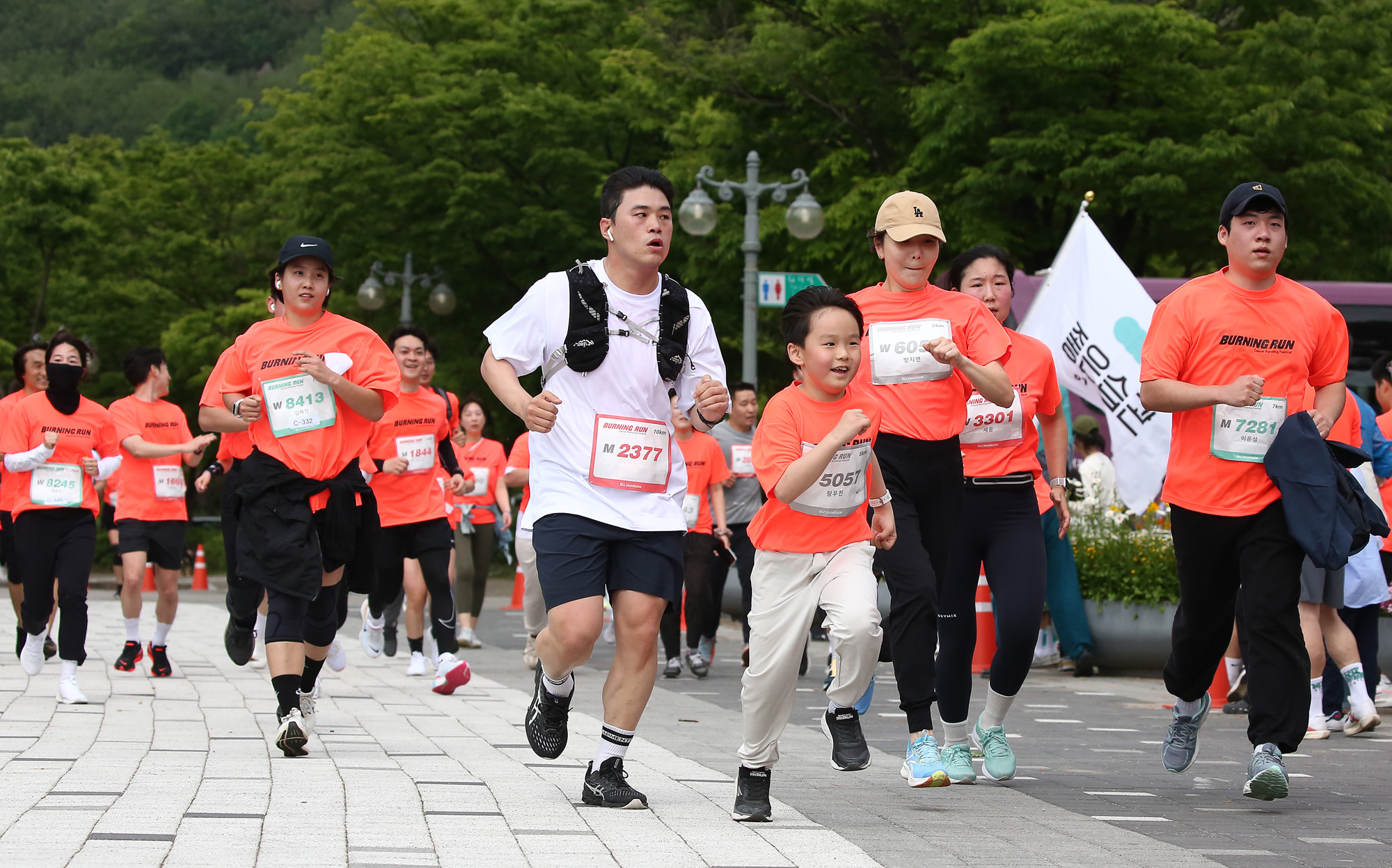 비즈한국 버닝런 2024
