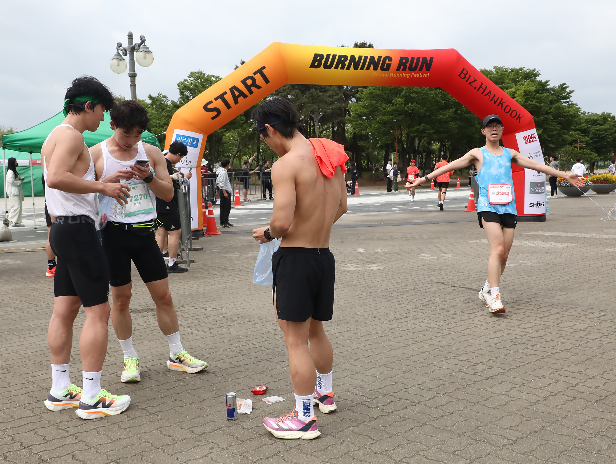 비즈한국 버닝런 2024