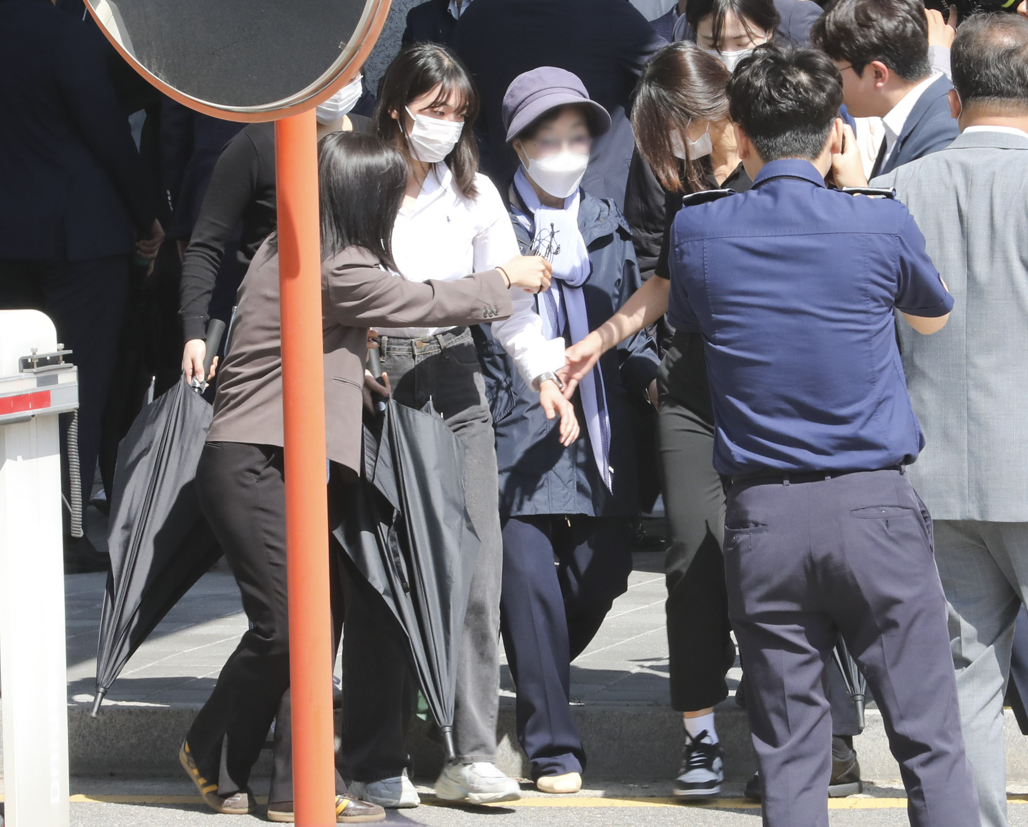 최은순;윤석열장모;김건희최은순;윤석열최은순;최은순가석방;최은순출소;최은순동부구치소