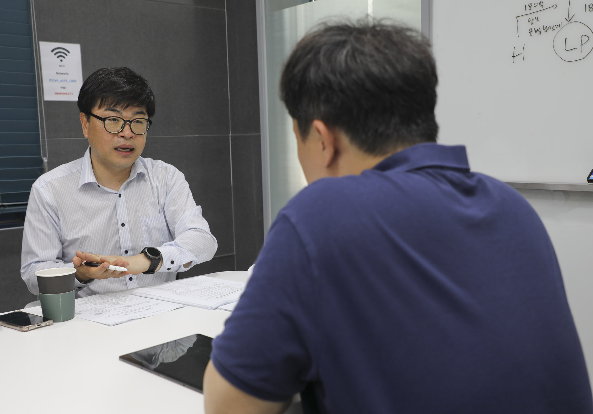 내부고발자;리튬;양심고백;내부제보자