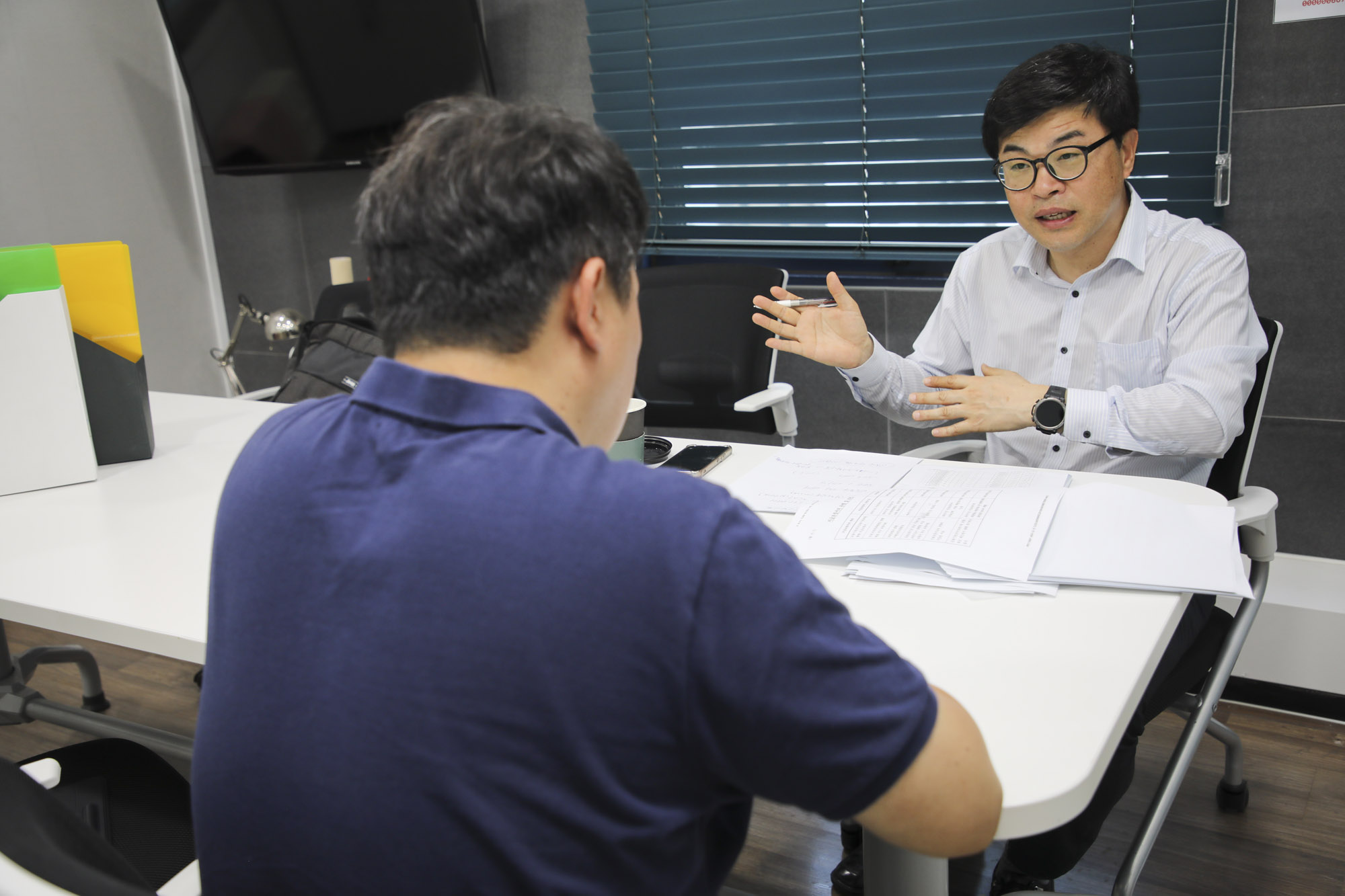 내부고발자;리튬;양심고백;내부제보자