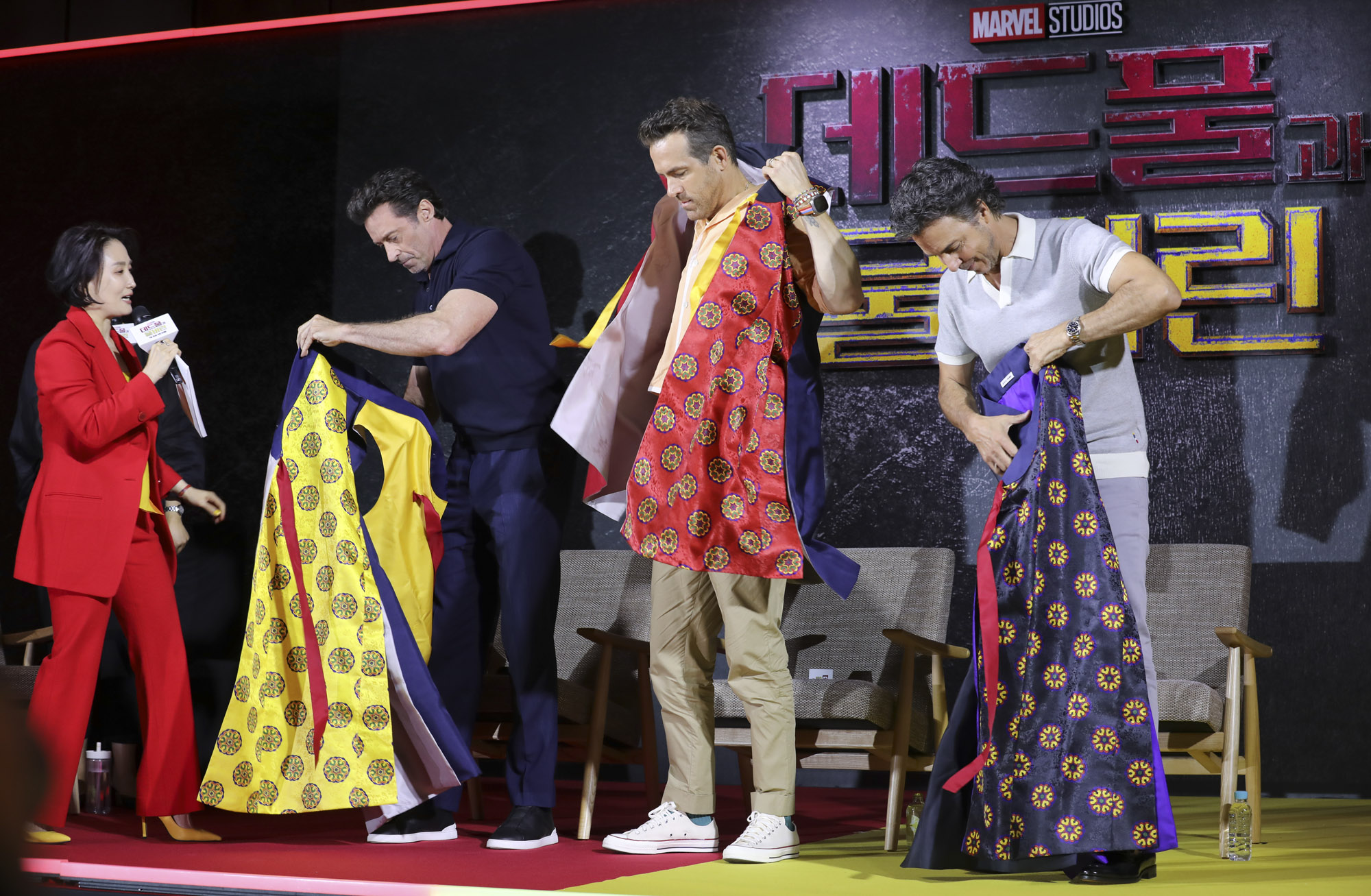 데드불;울버린;라이언레이놀즈;휴잭맨;마블;영화;할리우드배우;헐리우드배우