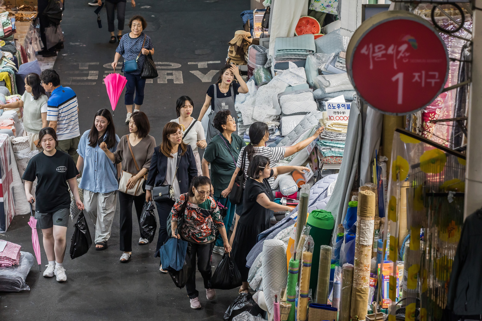 정치;정당;여당;국민의힘;국민의힘전당대회;국민의힘당대표;당권주자;영남권민심;국민의힘텃밭;국민의힘PKTK합동연설회;한동훈;원희룡;나경원;윤상현;대구민심;대구서문시장;대구동성로