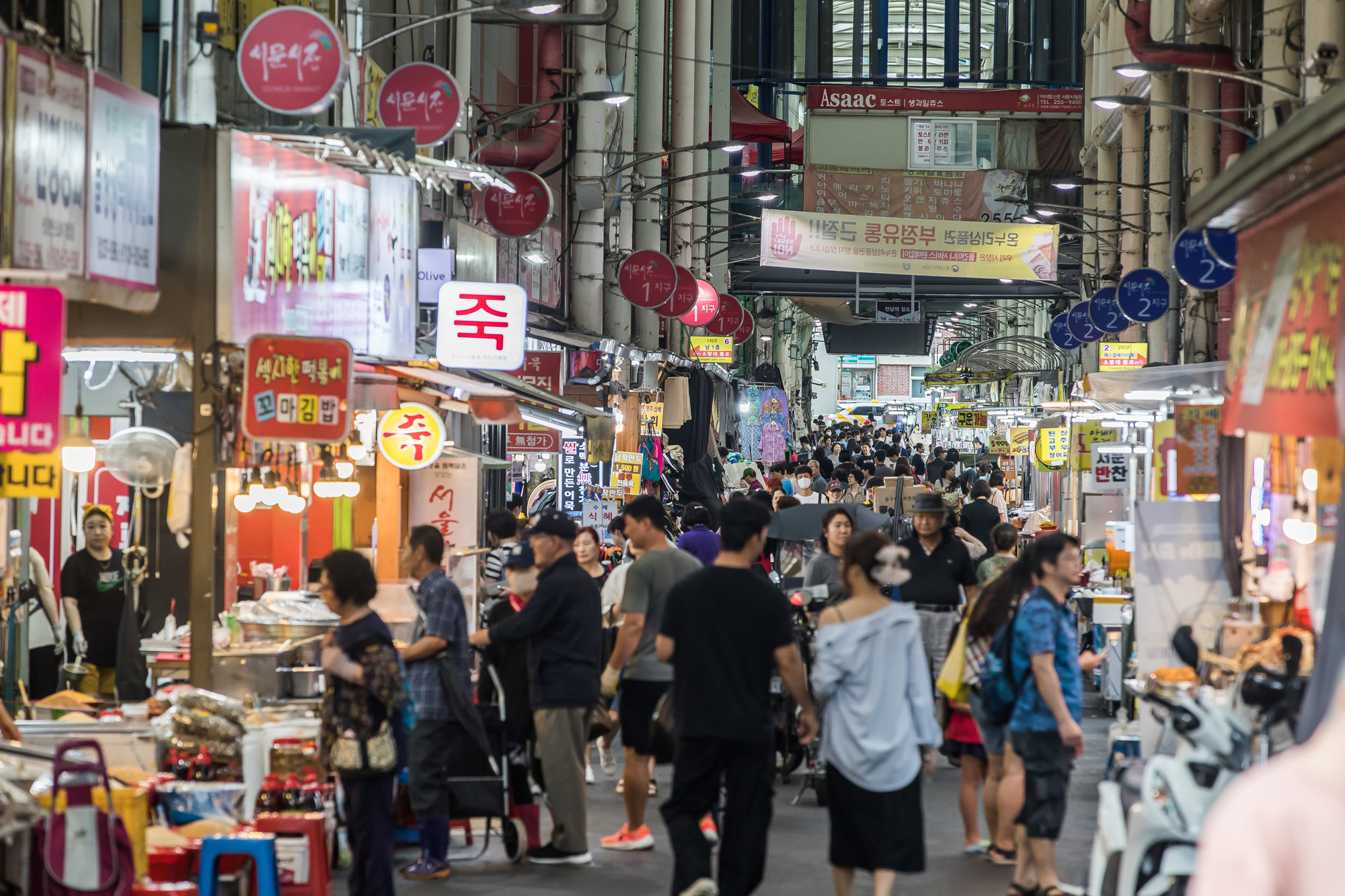 정치;정당;여당;국민의힘;국민의힘전당대회;국민의힘당대표;당권주자;영남권민심;국민의힘텃밭;국민의힘PKTK합동연설회;한동훈;원희룡;나경원;윤상현;대구민심;대구서문시장;대구동성로