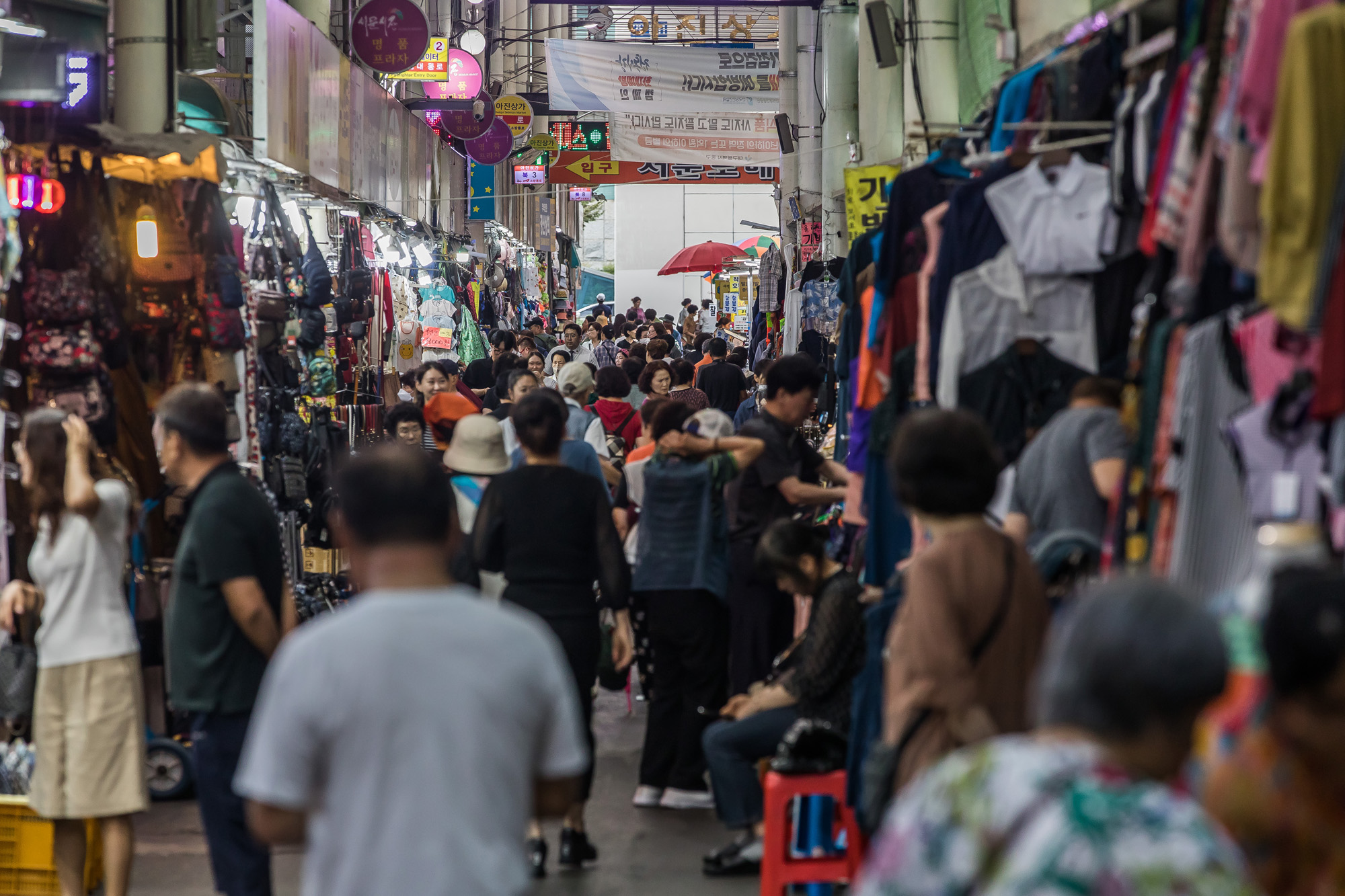 정치;정당;여당;국민의힘;국민의힘전당대회;국민의힘당대표;당권주자;영남권민심;국민의힘텃밭;국민의힘PKTK합동연설회;한동훈;원희룡;나경원;윤상현;대구민심;대구서문시장;대구동성로