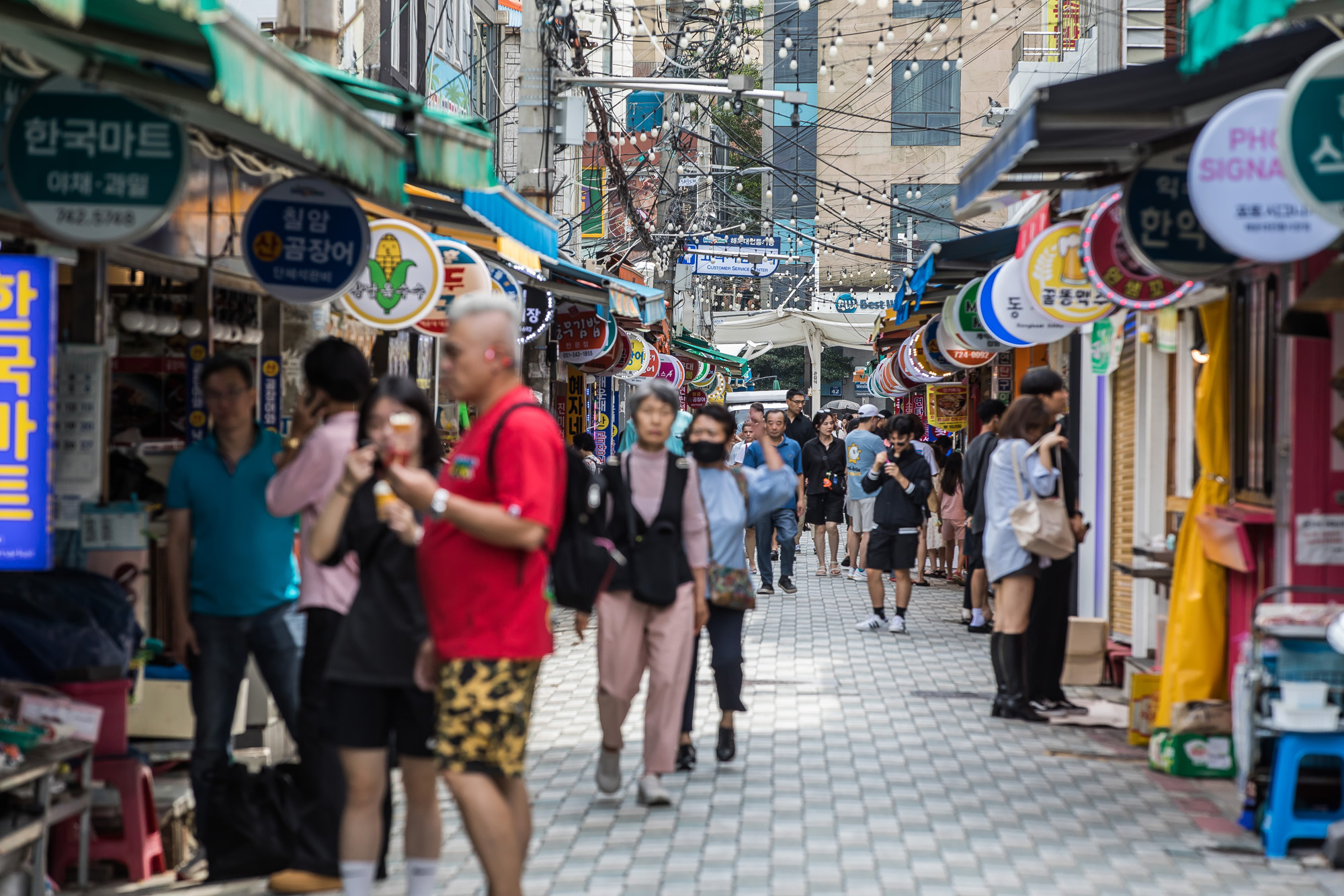 정치;정당;여당;국민의힘;국민의힘전당대회;국민의힘당대표;당권주자;영남권민심;국민의힘텃밭;국민의힘PKTK합동연설회;한동훈;원희룡;나경원;윤상현;부산민심;부산해운대전통시장;해운대시장