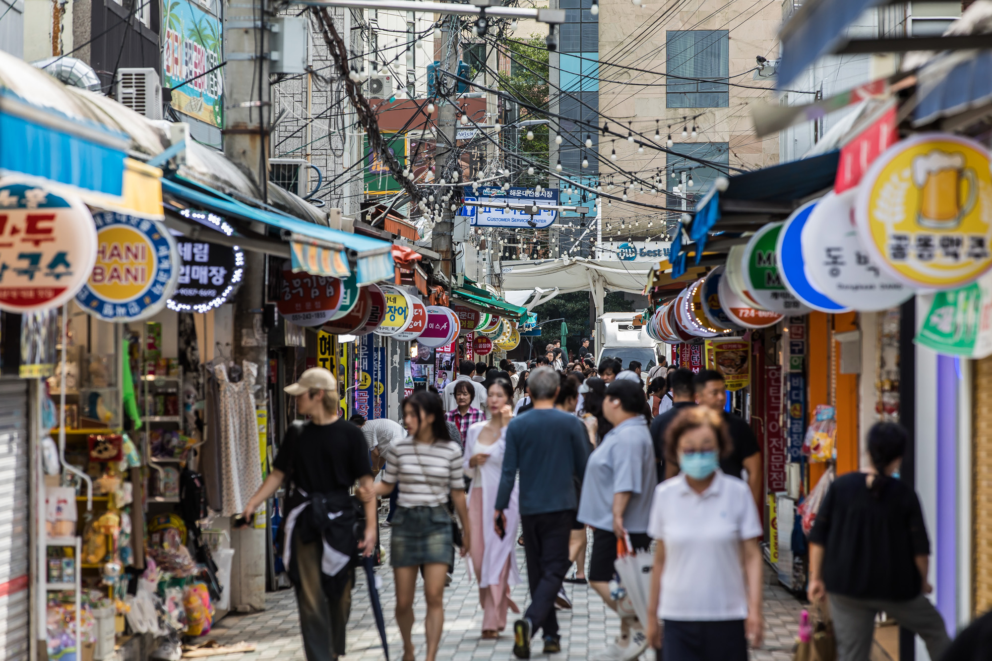 정치;정당;여당;국민의힘;국민의힘전당대회;국민의힘당대표;당권주자;영남권민심;국민의힘텃밭;국민의힘PKTK합동연설회;한동훈;원희룡;나경원;윤상현;부산민심;부산해운대전통시장;해운대시장