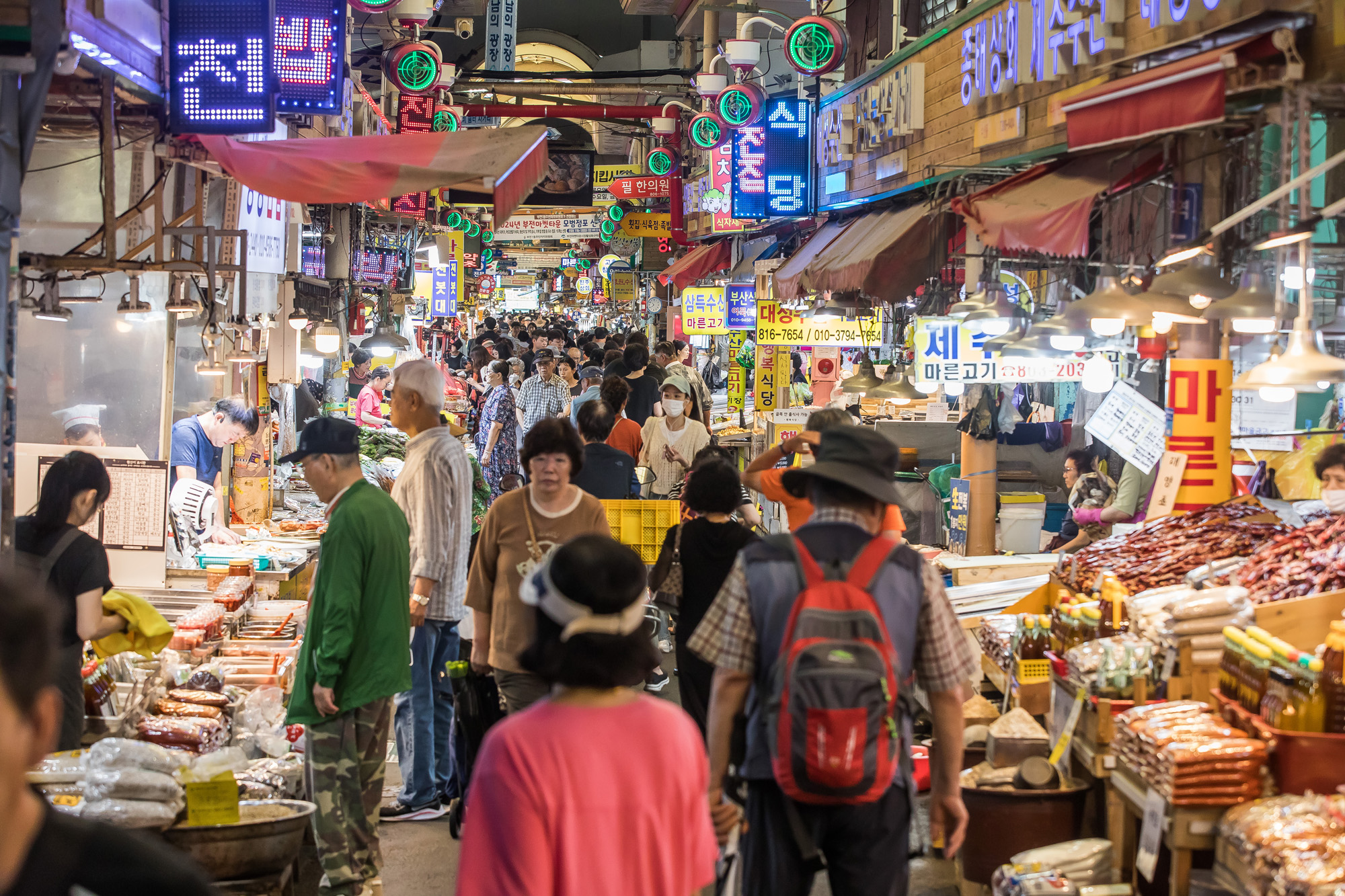 정치;정당;여당;국민의힘;국민의힘전당대회;국민의힘당대표;당권주자;영남권민심;국민의힘텃밭;국민의힘PKTK합동연설회;한동훈;원희룡;나경원;윤상현;부산민심;부산부전시장;서면젊음의거리