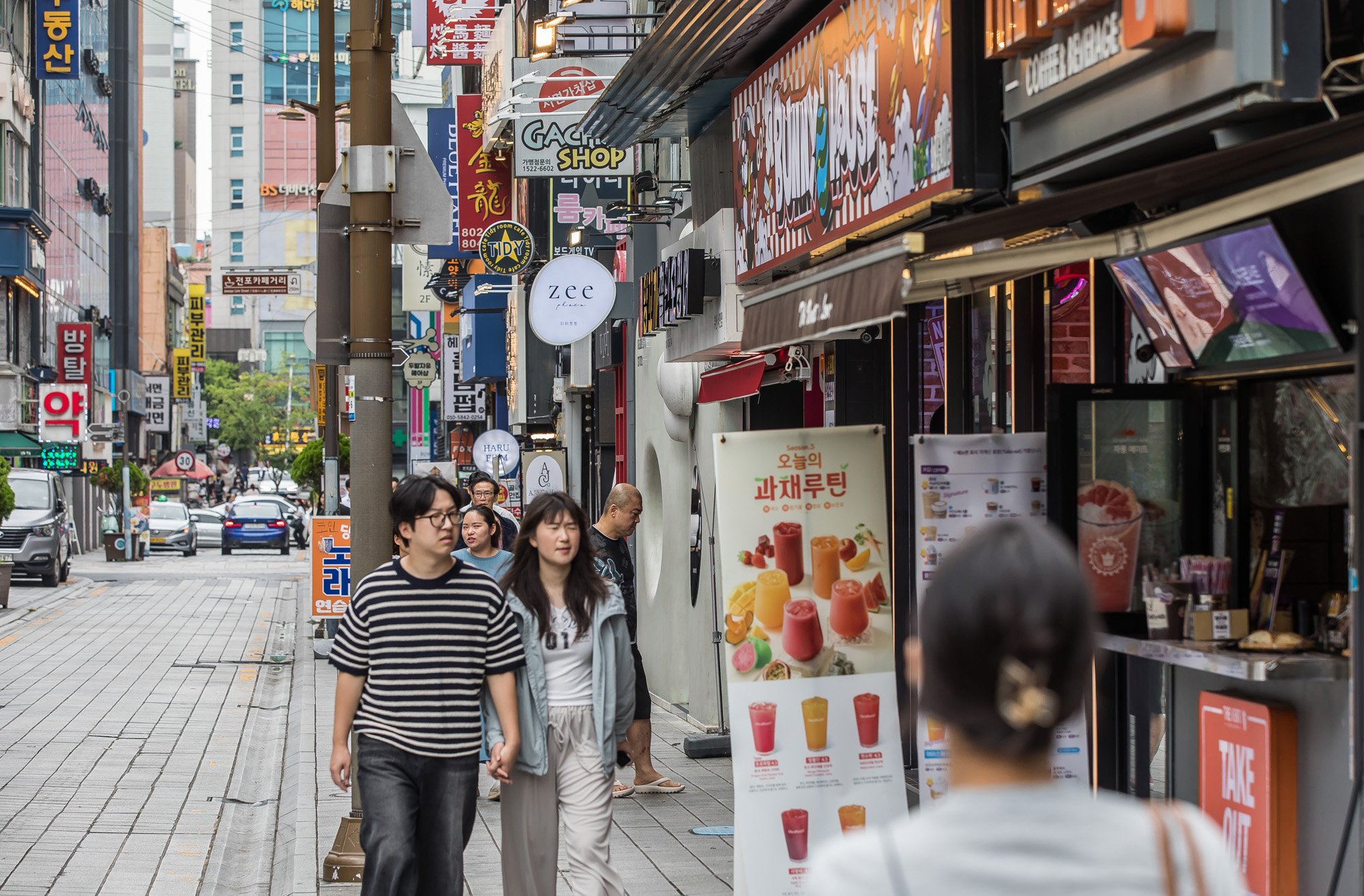 정치;정당;여당;국민의힘;국민의힘전당대회;국민의힘당대표;당권주자;영남권민심;국민의힘텃밭;국민의힘PKTK합동연설회;한동훈;원희룡;나경원;윤상현;부산민심;부산부전시장;서면젊음의거리