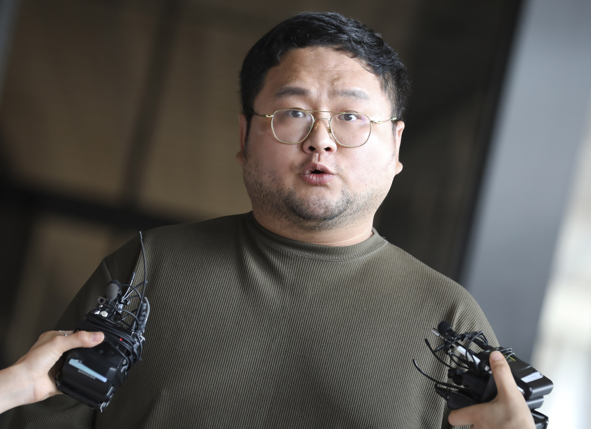 구제역;유튜버;사이버렉카;렉카연합;쯔양;랙카;구제역검찰자진출석;구제역검찰;구제역중앙지검;이준희