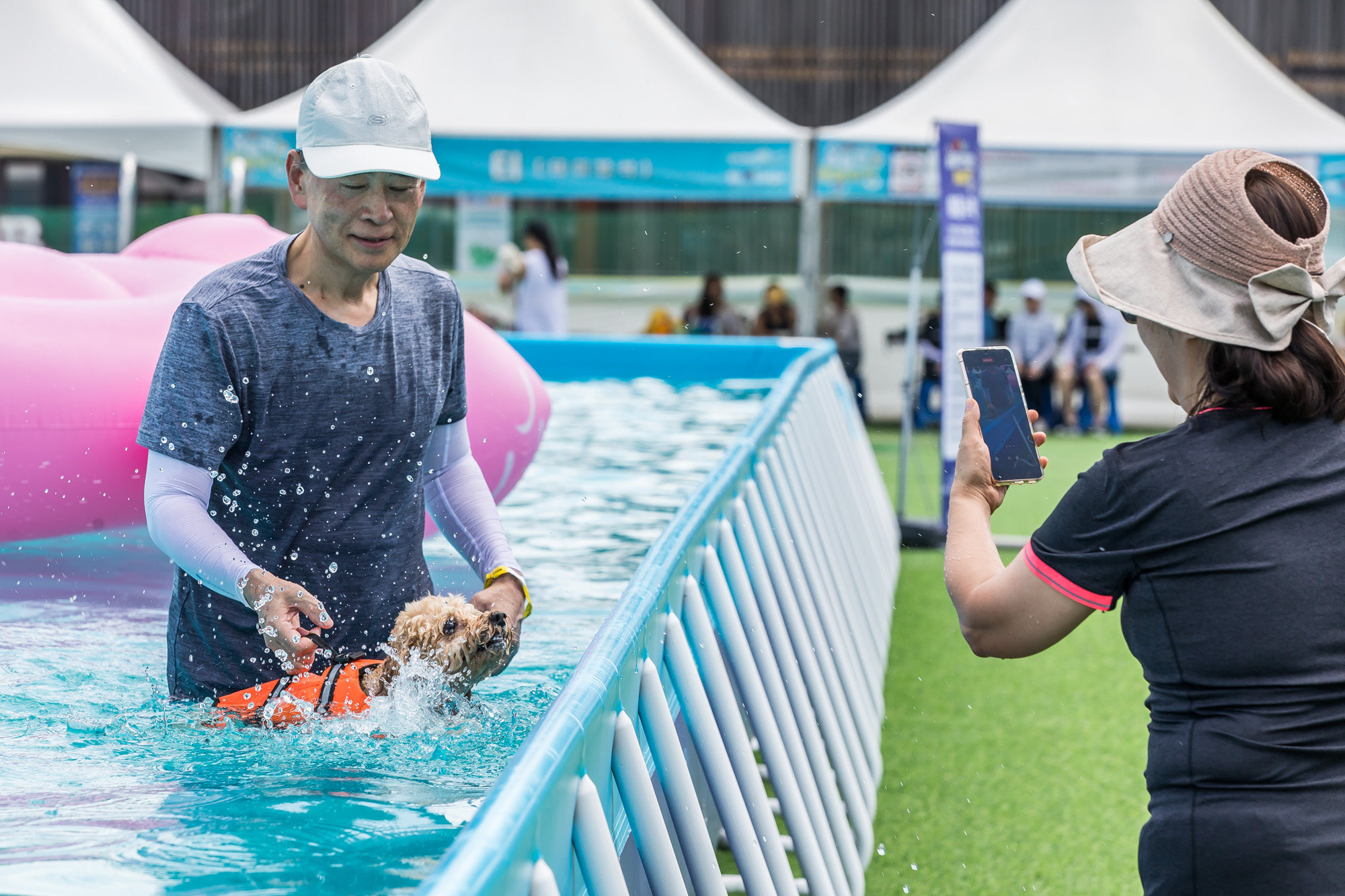 사회;세태;무더위;여름스케치;폭염스케치;반려견물놀이장;올림픽공원평화의문광장;하하호호올림픽반려견물놀이장;반려견물놀이;여름물놀이