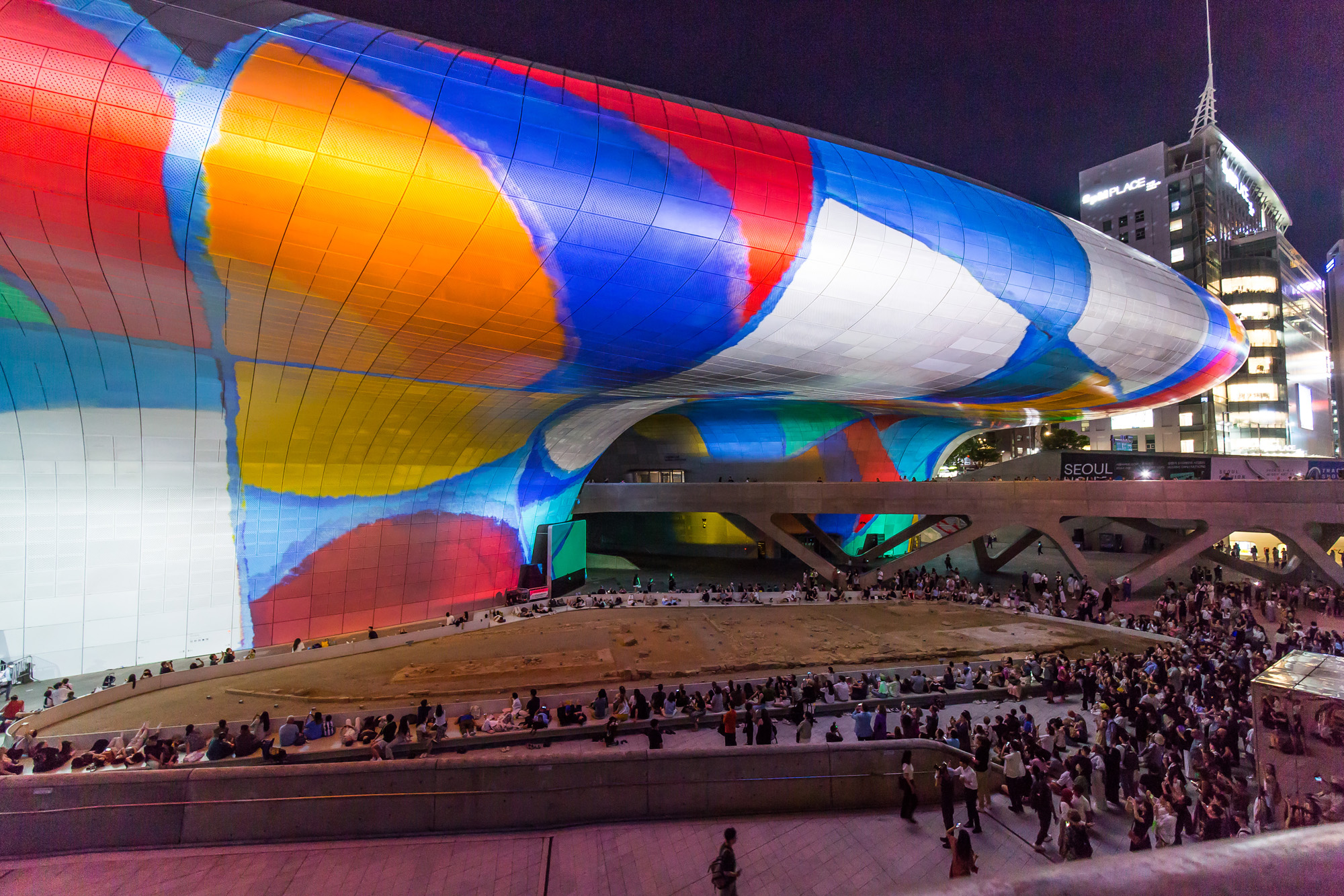 문화;예술;디자인;서울라이트DDP;동대문디자인플라자;미디어파사드;서울라이트DDP2024가을