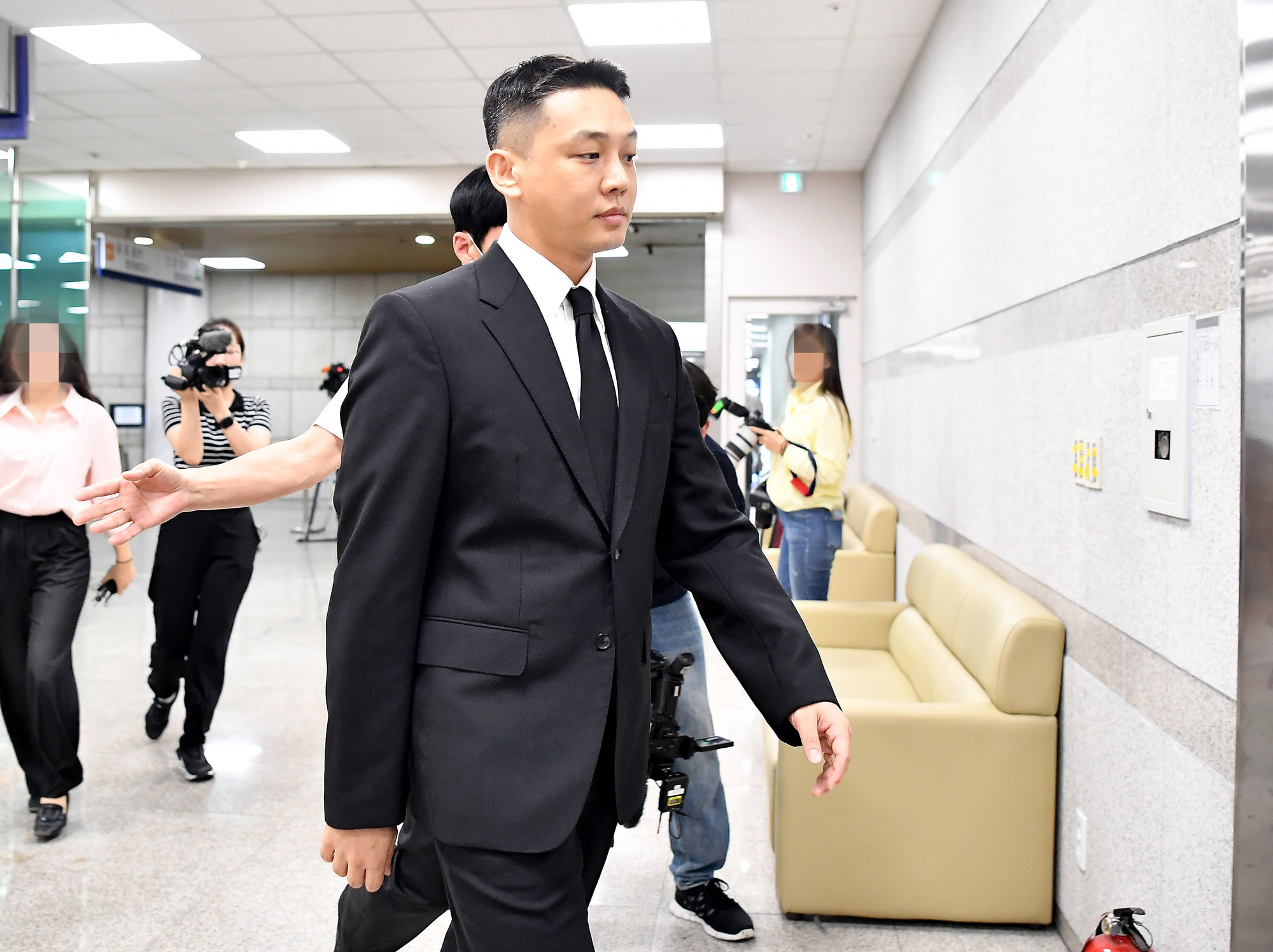 유아인;유아인재판;유아인1심;유아인버부언;유아인판결;유아인공판