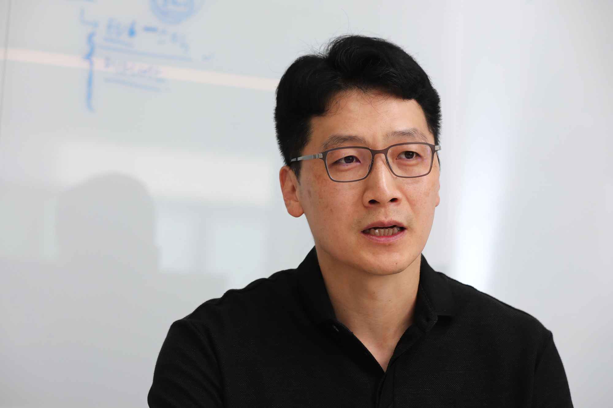 사회;산업;딥페이크;서경덕;에스투더블유