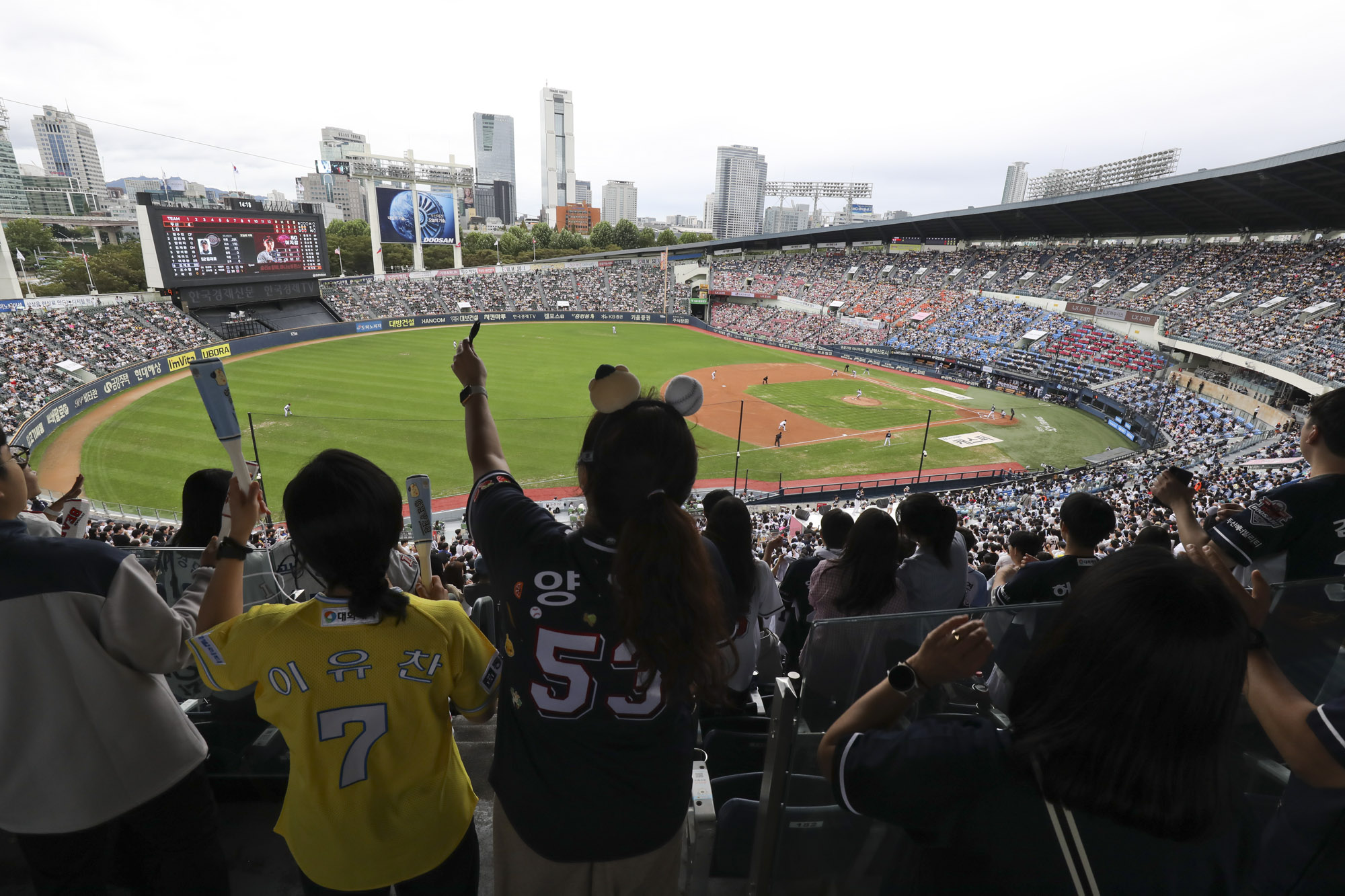 프로야구;KBO;엘지;두산;1000만관중