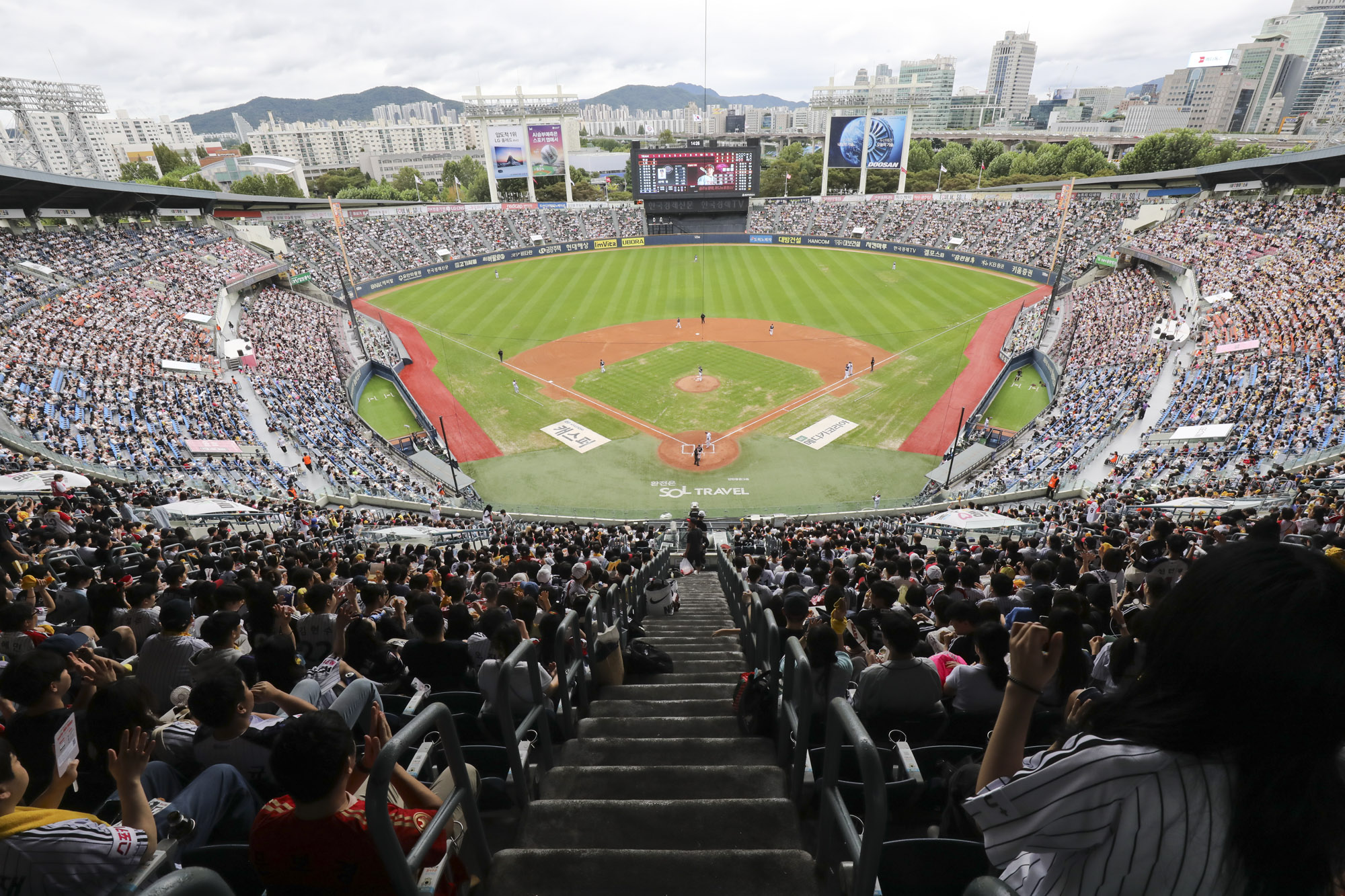 프로야구;KBO;엘지;두산;1000만관중