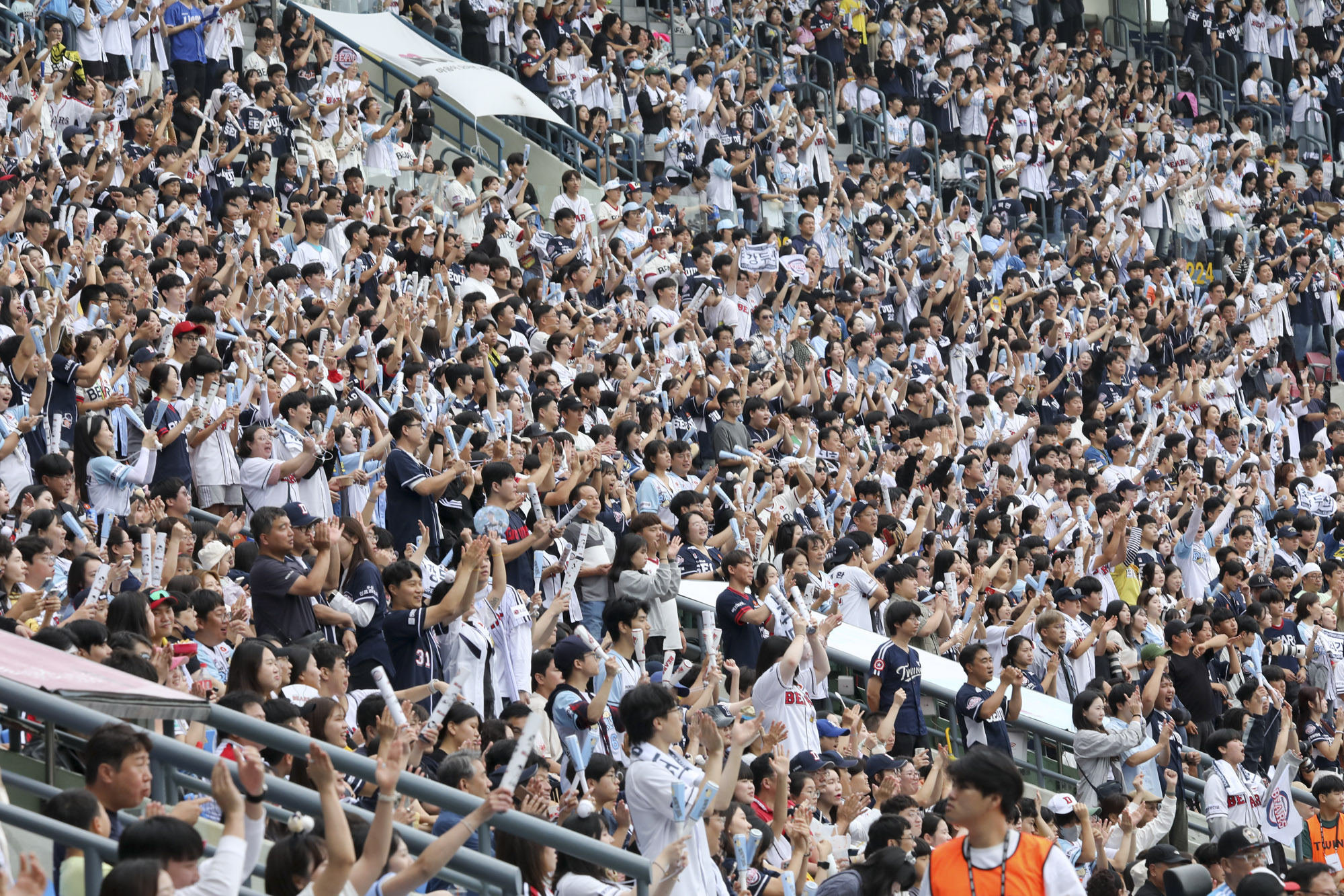 프로야구;KBO;엘지;두산;1000만관중