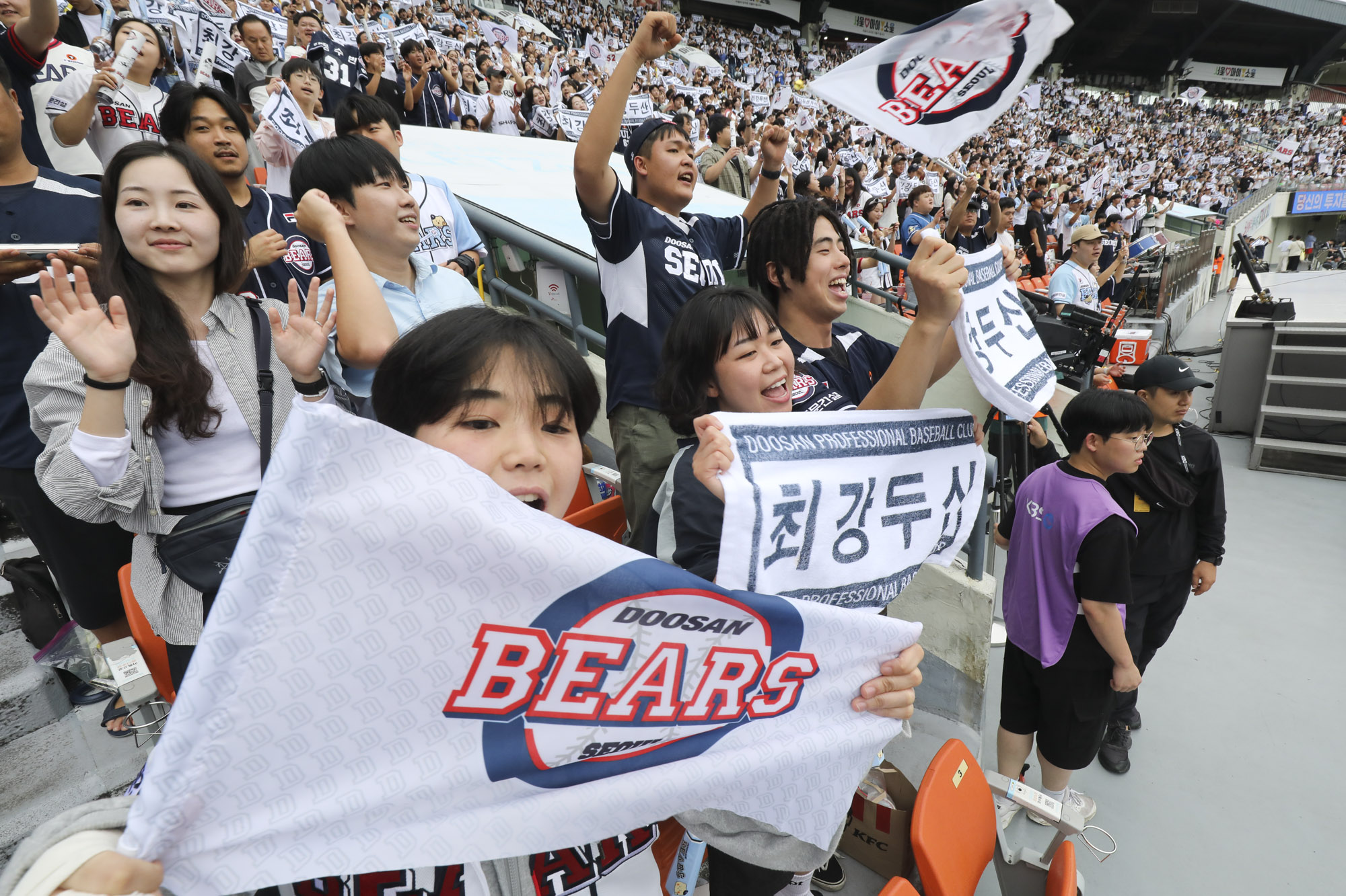 프로야구;KBO;엘지;두산;1000만관중