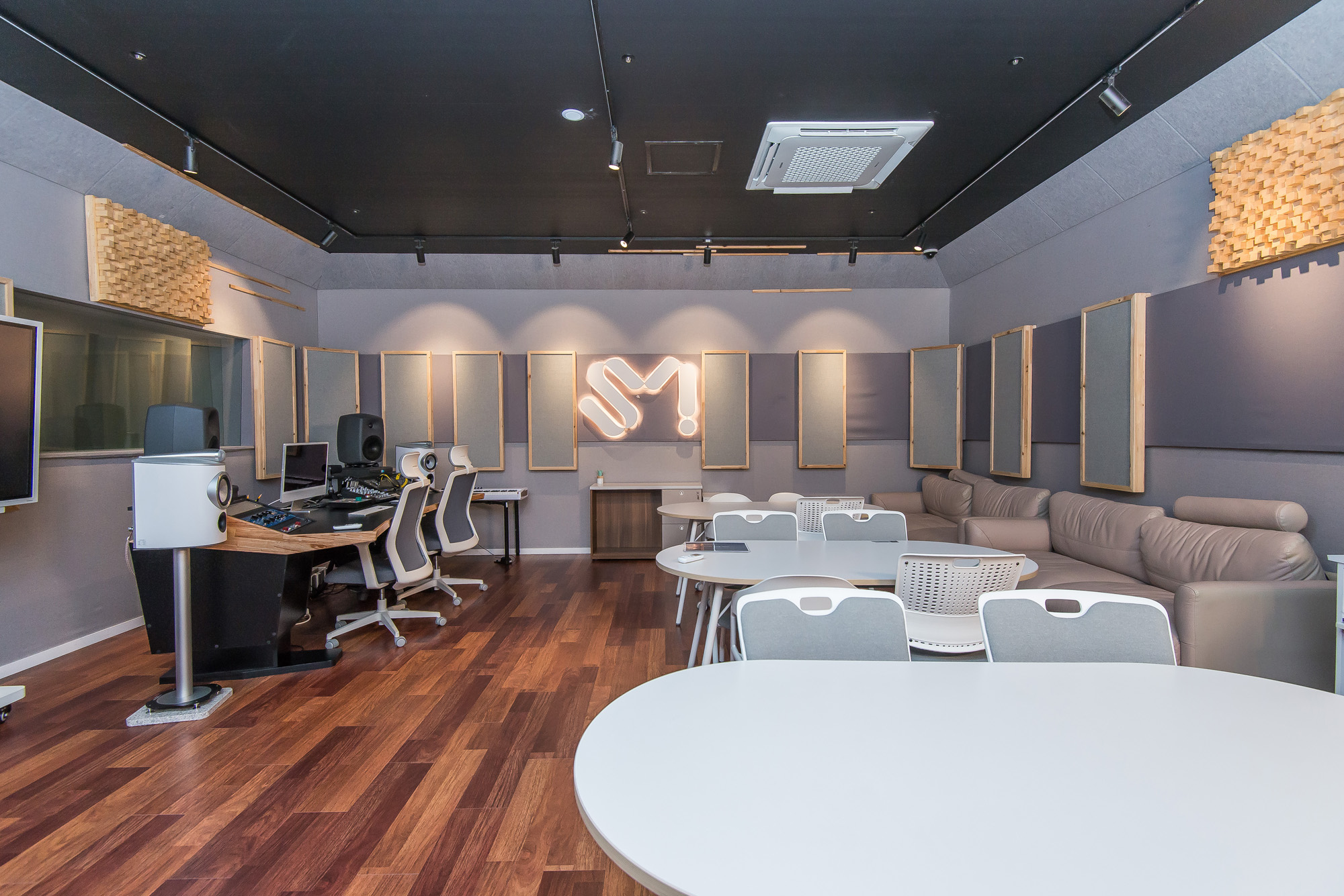 연예;엔터테인먼트;SM유니버스;K스타양성교육기관;장재원;SM엔터테인먼트;아이돌연습생;아이돌학원;SMU