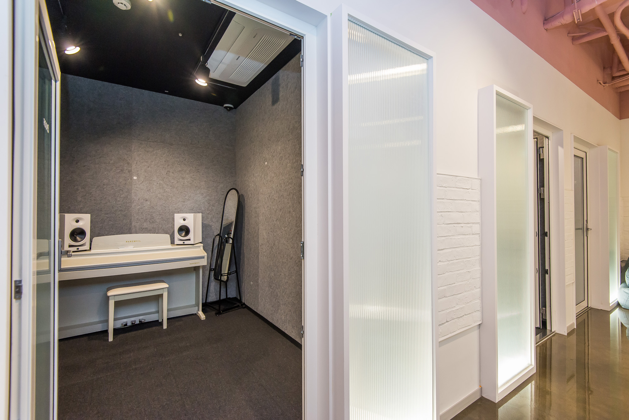 연예;엔터테인먼트;SM유니버스;K스타양성교육기관;장재원;SM엔터테인먼트;아이돌연습생;아이돌학원;SMU