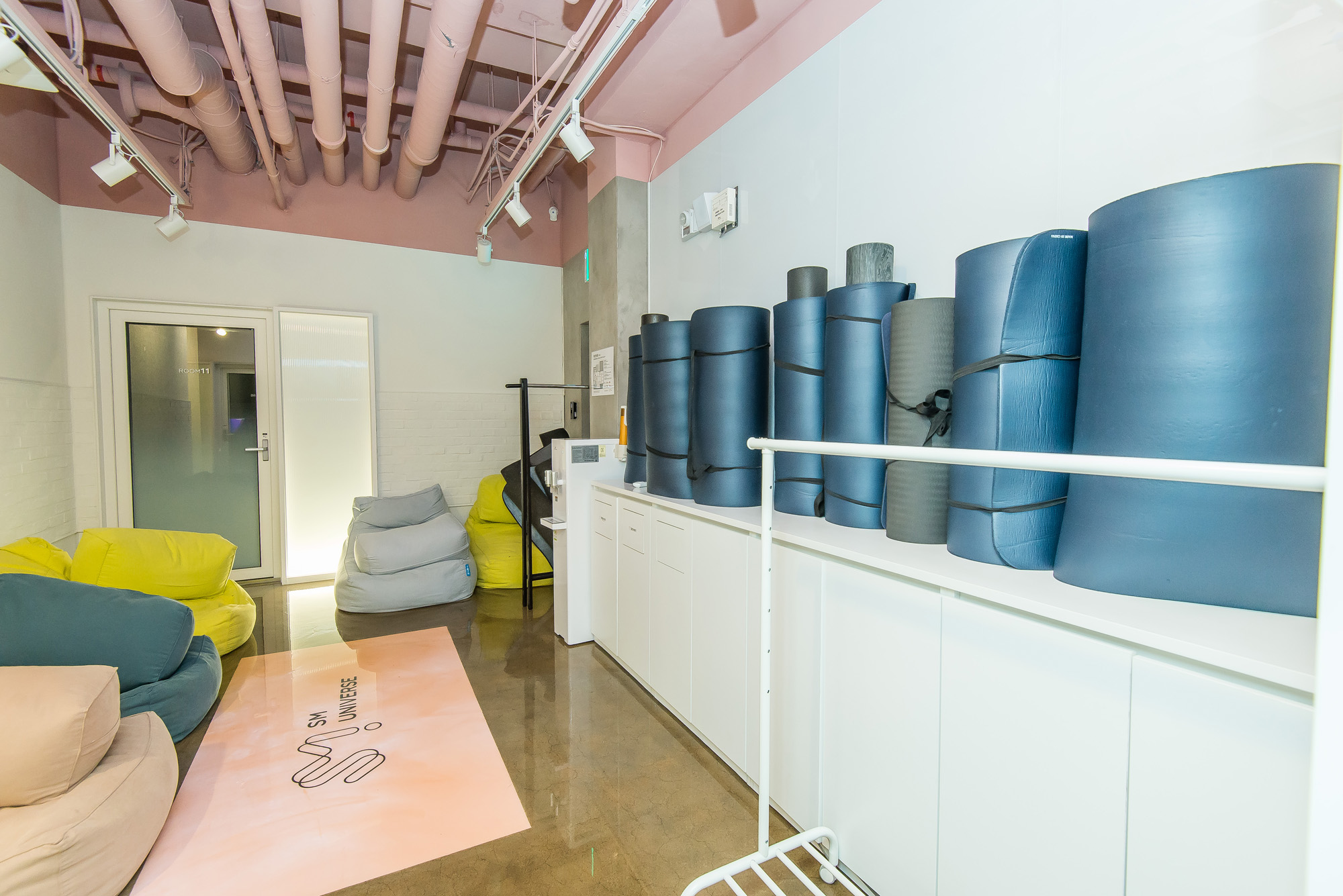 연예;엔터테인먼트;SM유니버스;K스타양성교육기관;장재원;SM엔터테인먼트;아이돌연습생;아이돌학원;SMU