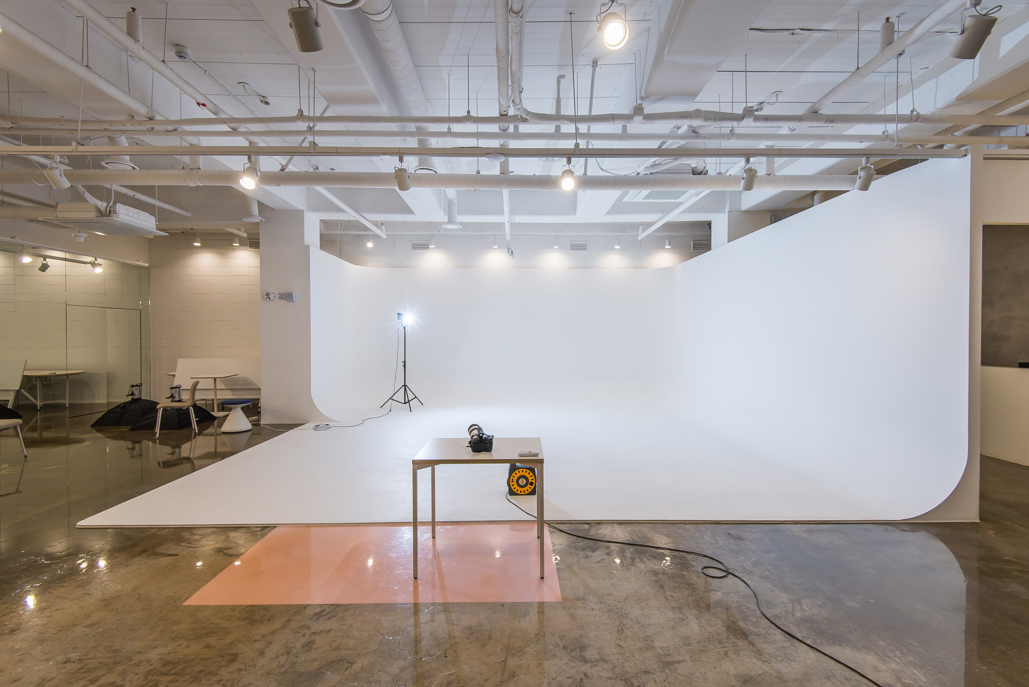 연예;엔터테인먼트;SM유니버스;K스타양성교육기관;장재원;SM엔터테인먼트;아이돌연습생;아이돌학원;SMU