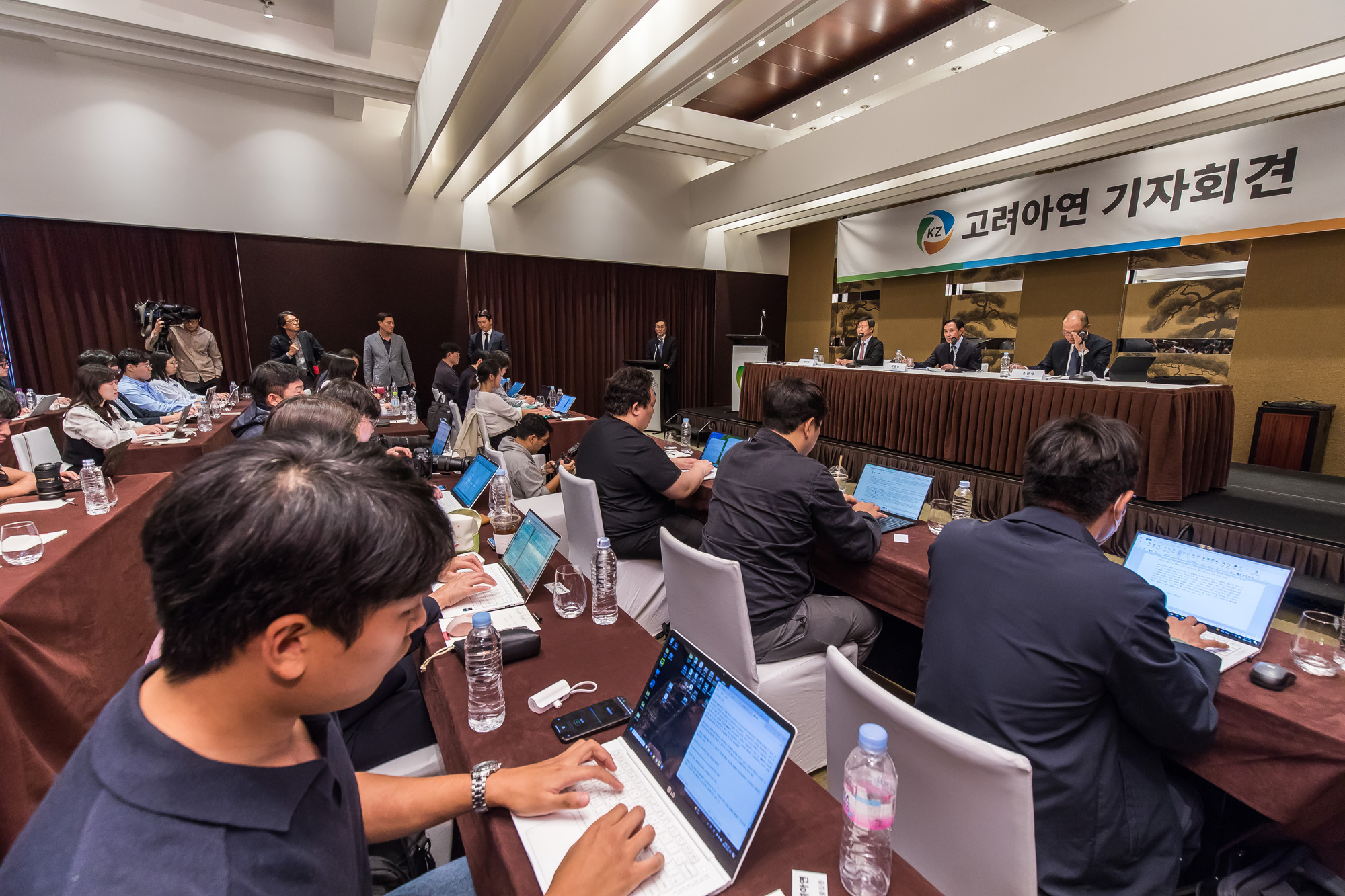 경제;기업;대기업;비철금속회사;제련공장;고려아연;고려아연기자회견;MBK;영풍그룹;고려아연자사주매입;최윤범;고려아연경영권분쟁