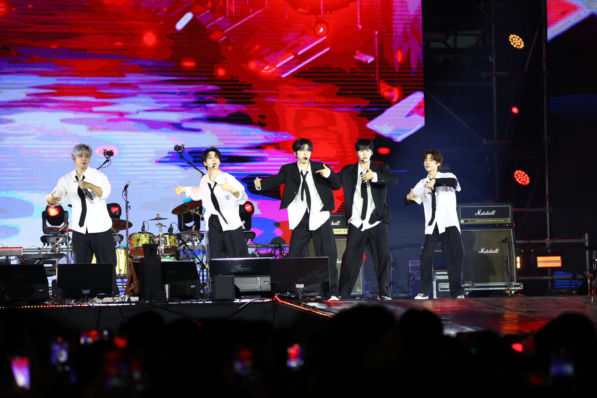 영동대로 K-POP 콘서트 원어스