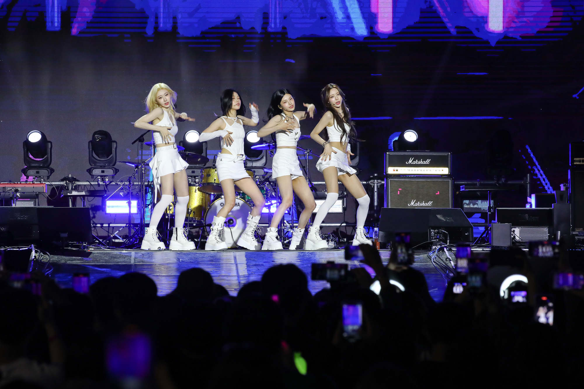 영동대로 K-POP 콘서트 있지