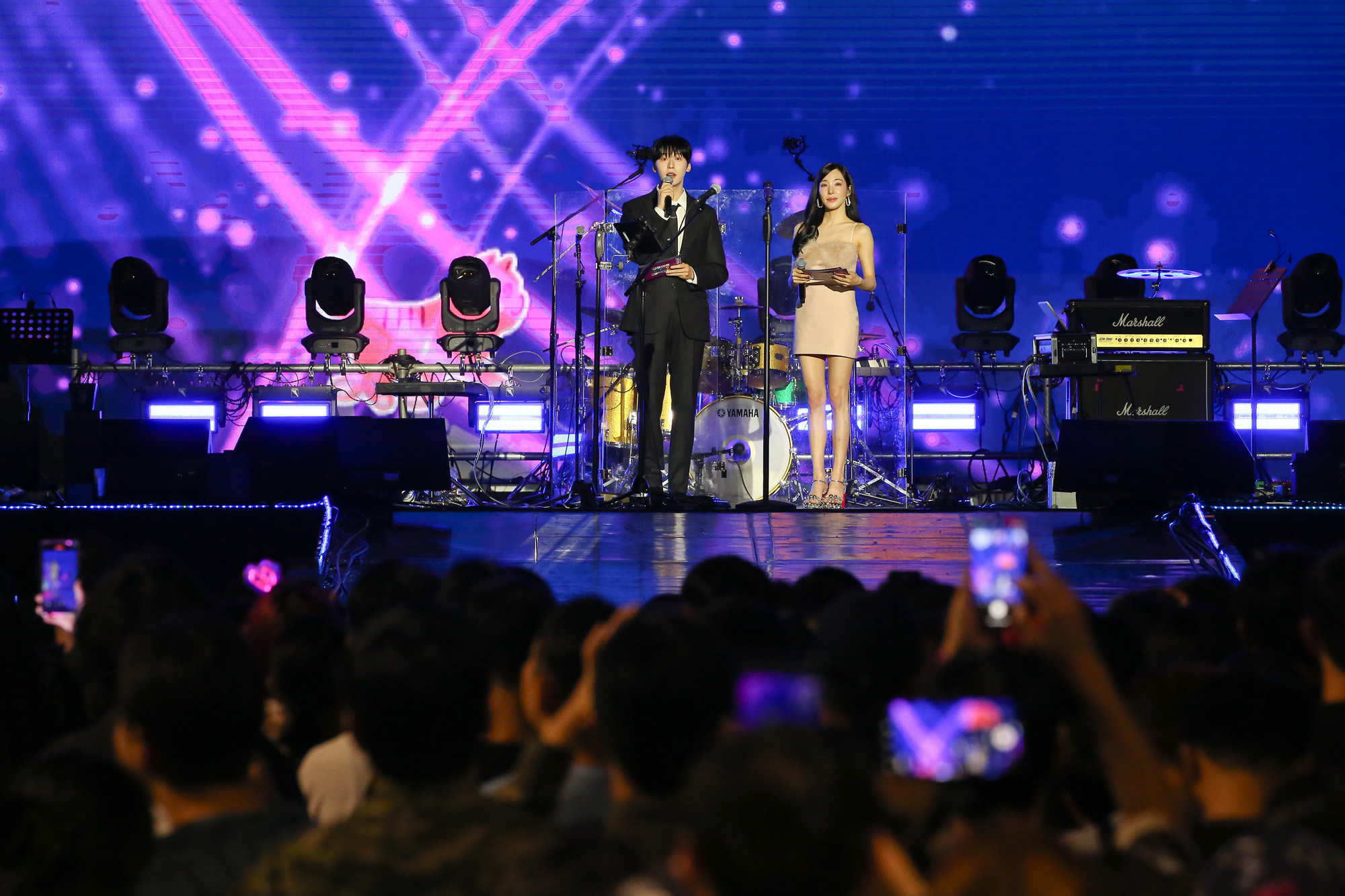 영동대로 K-POP 콘서트 티파니영 건희 원어스 소