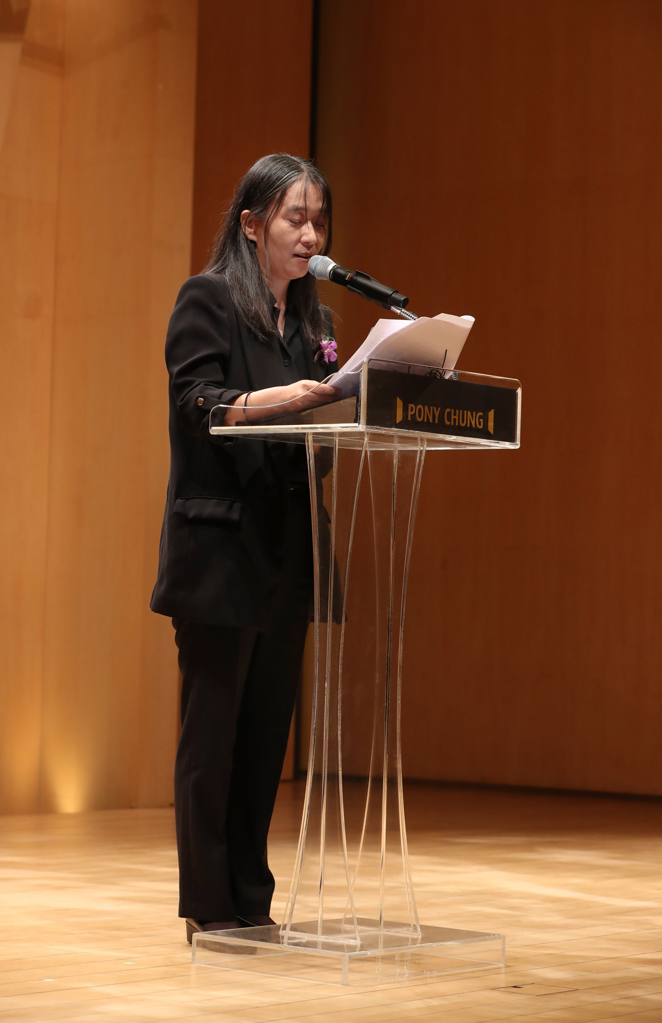 한강;한강작가;한강노벨문학상;한강척공식석상;한강포니정