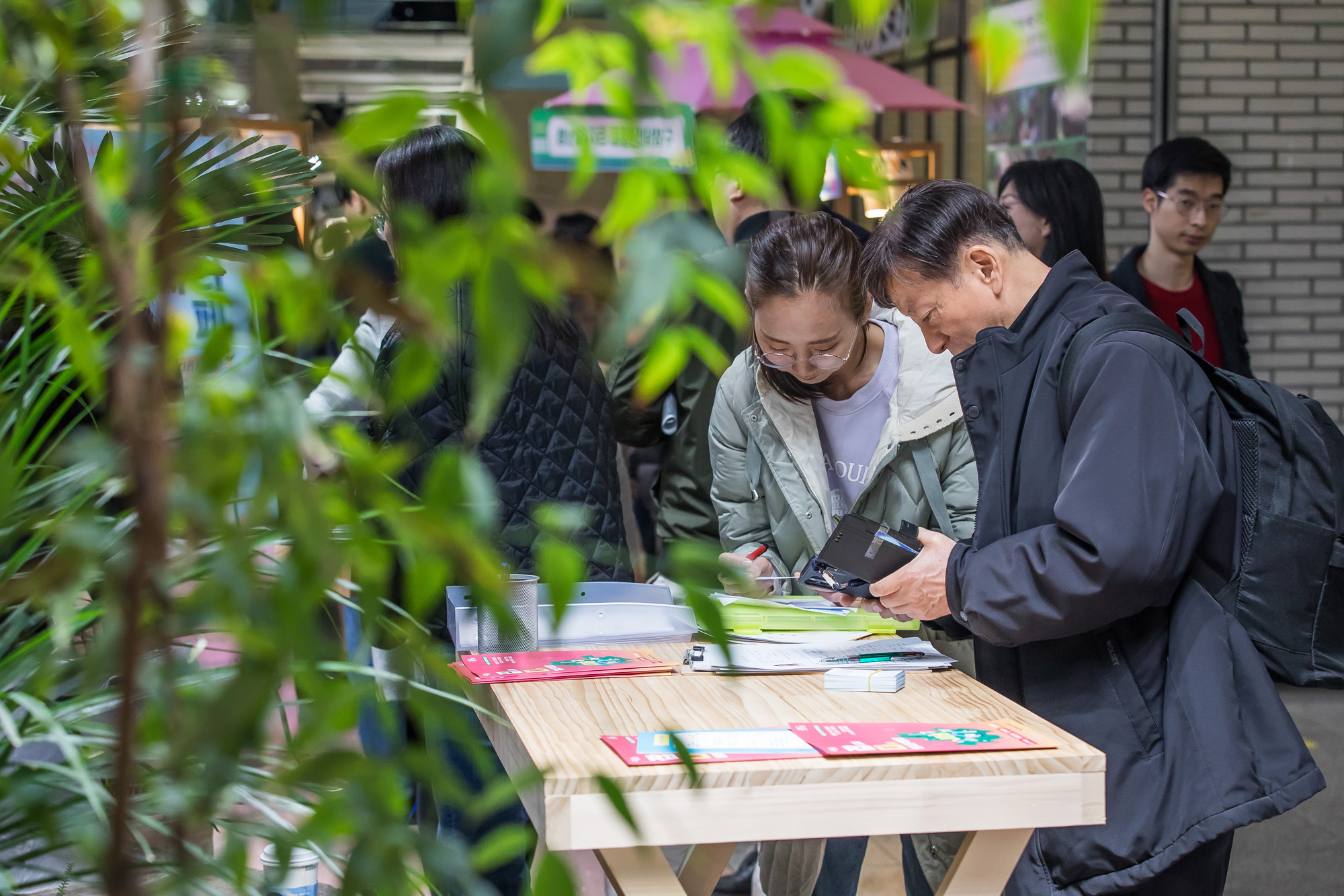 사회;세태;구직활동;일자리;직업박람회;일자리박람회;잡다박람회;서울시일자리박람회;종각역태양의정원;구직자채용정보